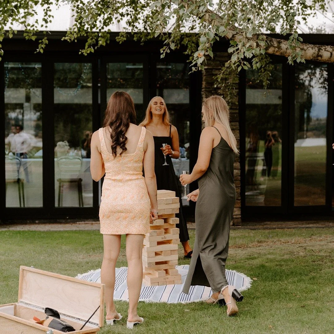 dgewater Lake Wānaka wedding.jpg