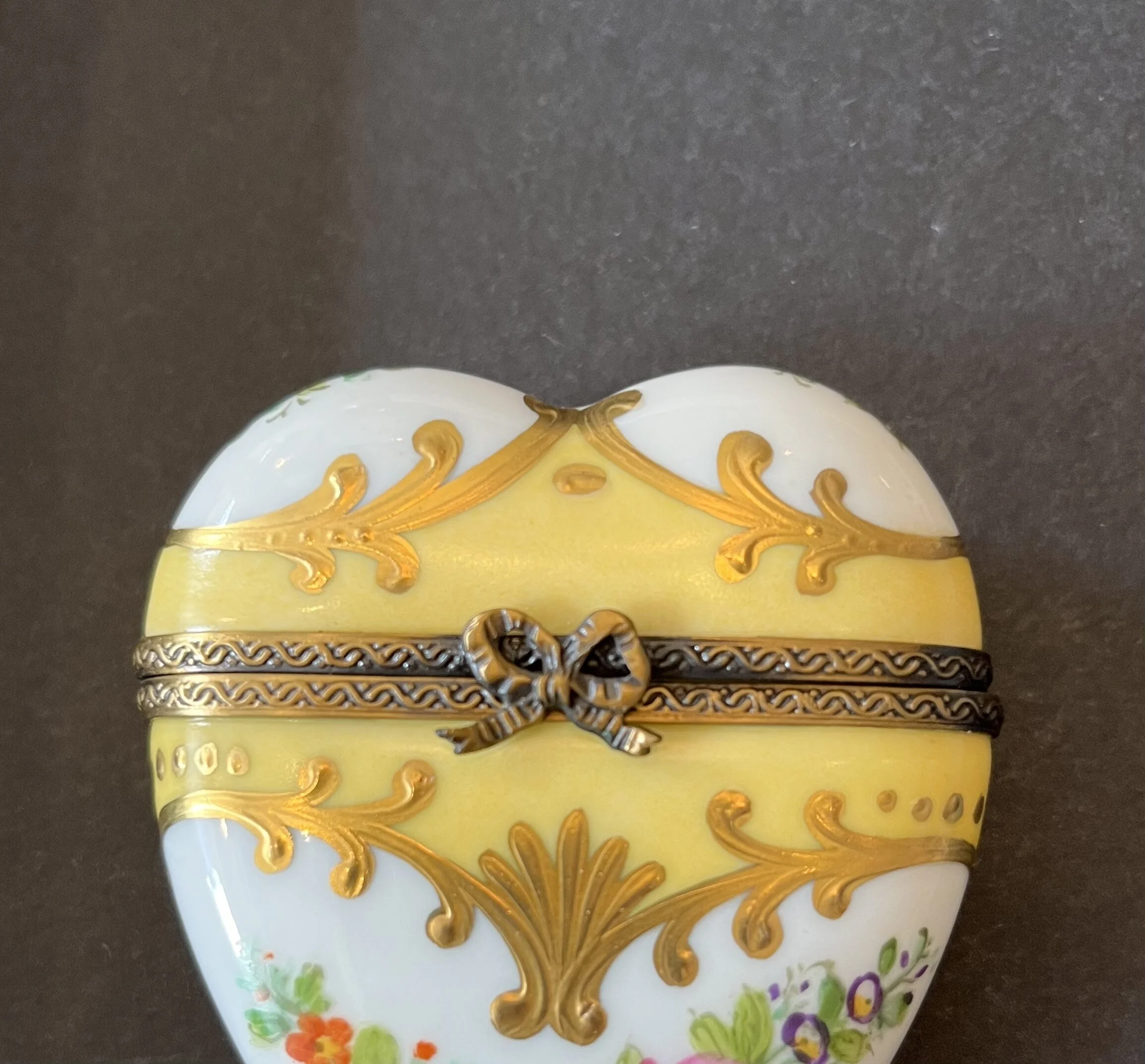 A0B547BB-0C87-4524-82D6-20BF3E86E46E