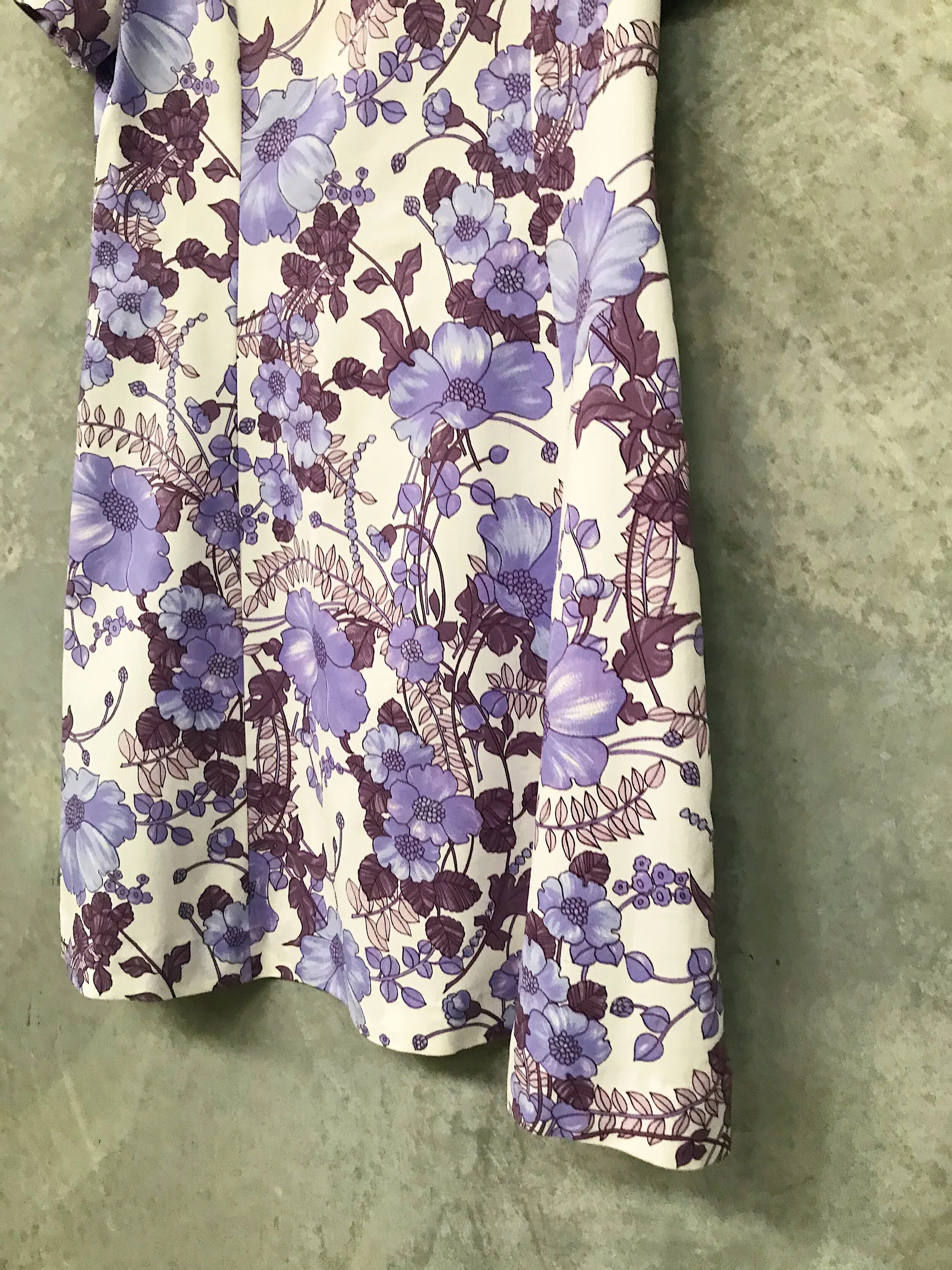 8AB4BE2C-C03D-4A11-BBB3-0BE09BA2EF04