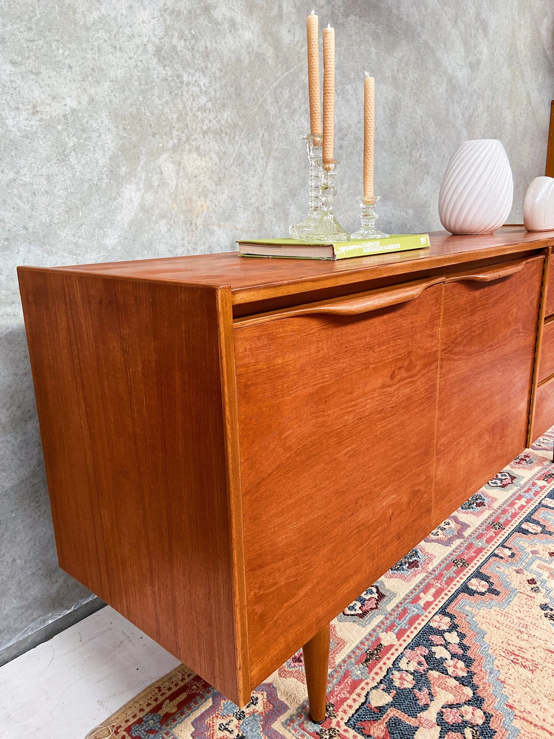 ECC70689-B8E6-4973-A357-28B6DBC8A8CE