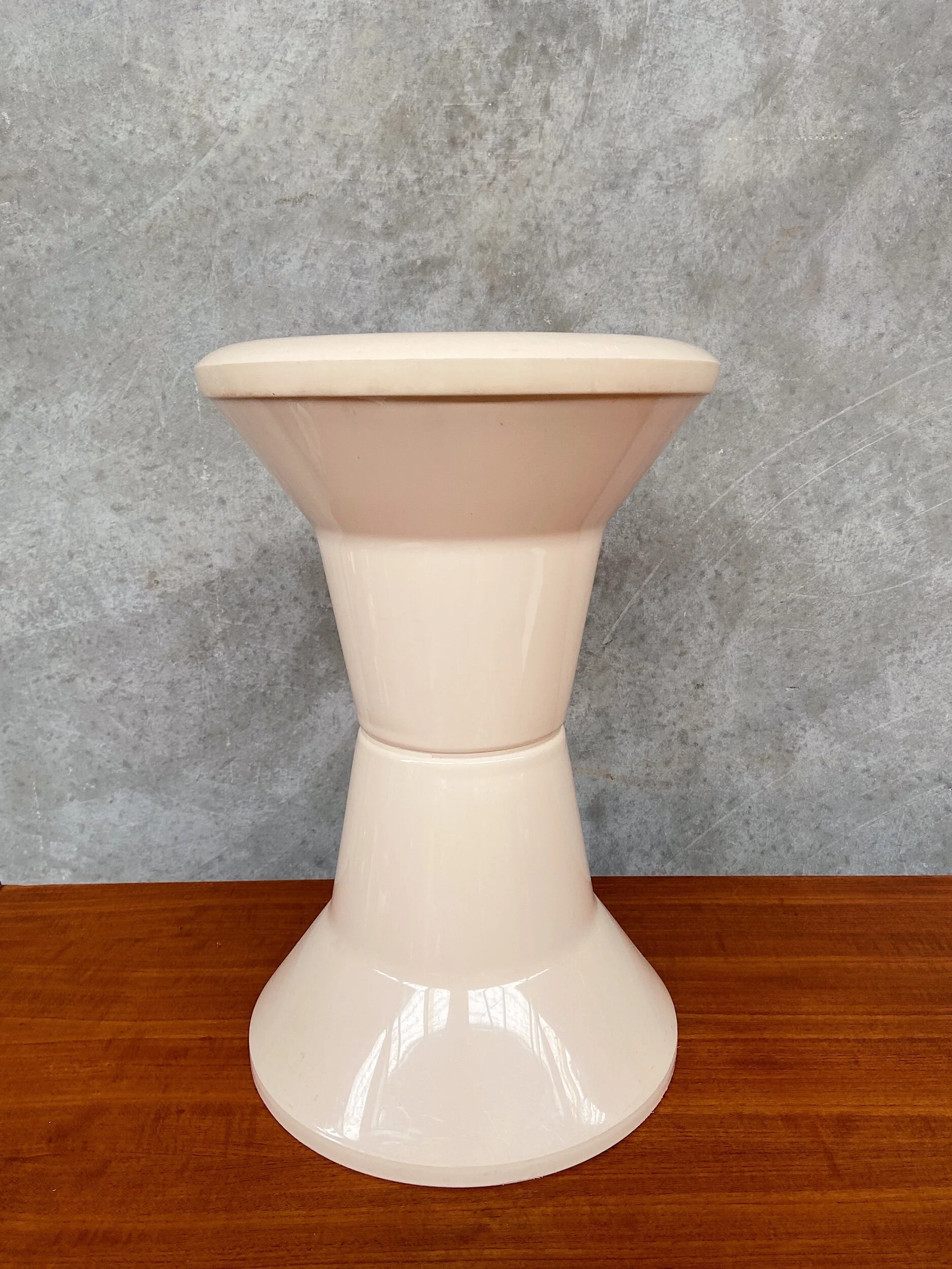 33F524D5-6B4C-432B-97E9-234E6CFAA9F7