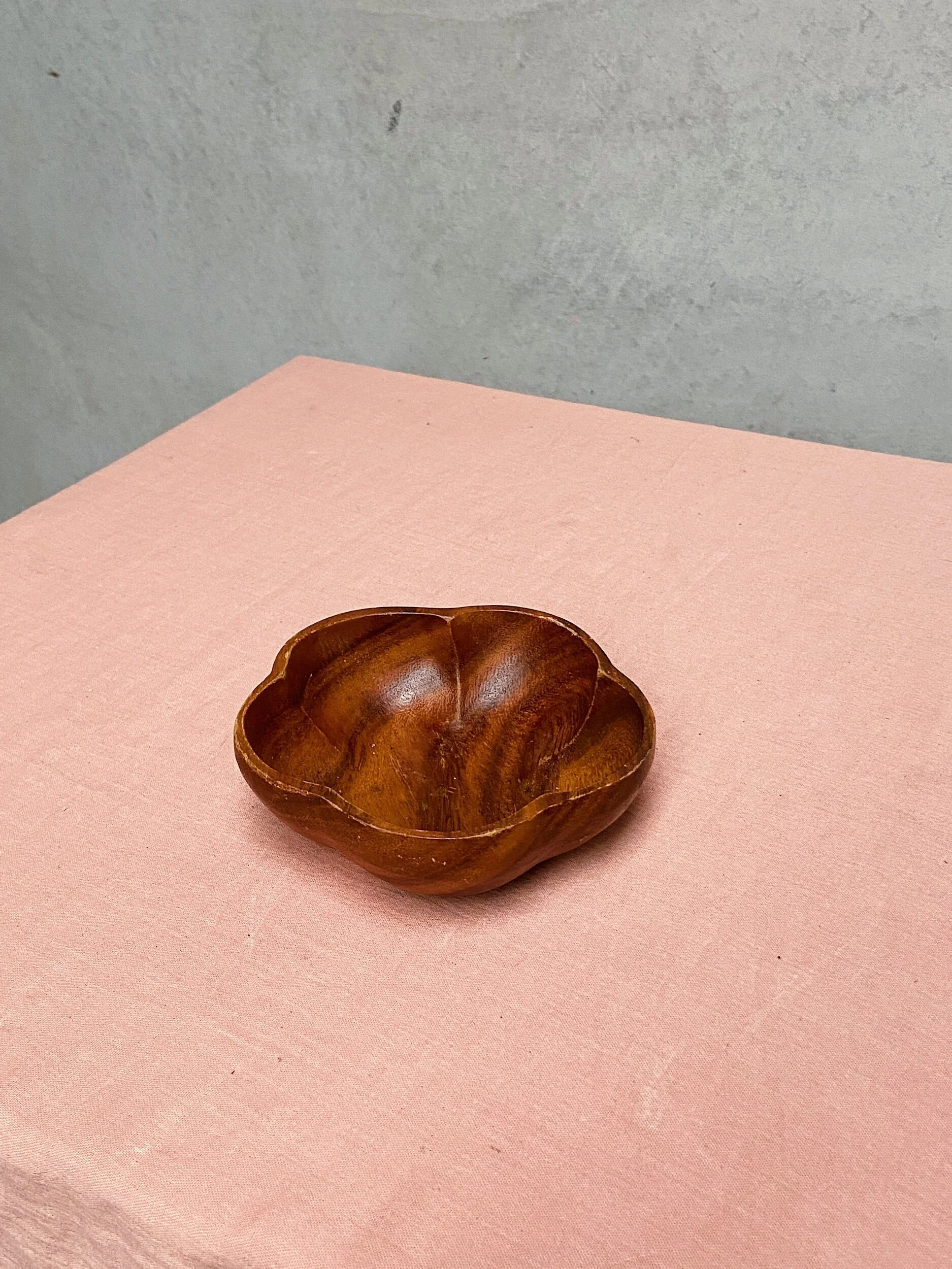 84C7A40F-3056-4A59-8BB7-0FEFAD3C02B7