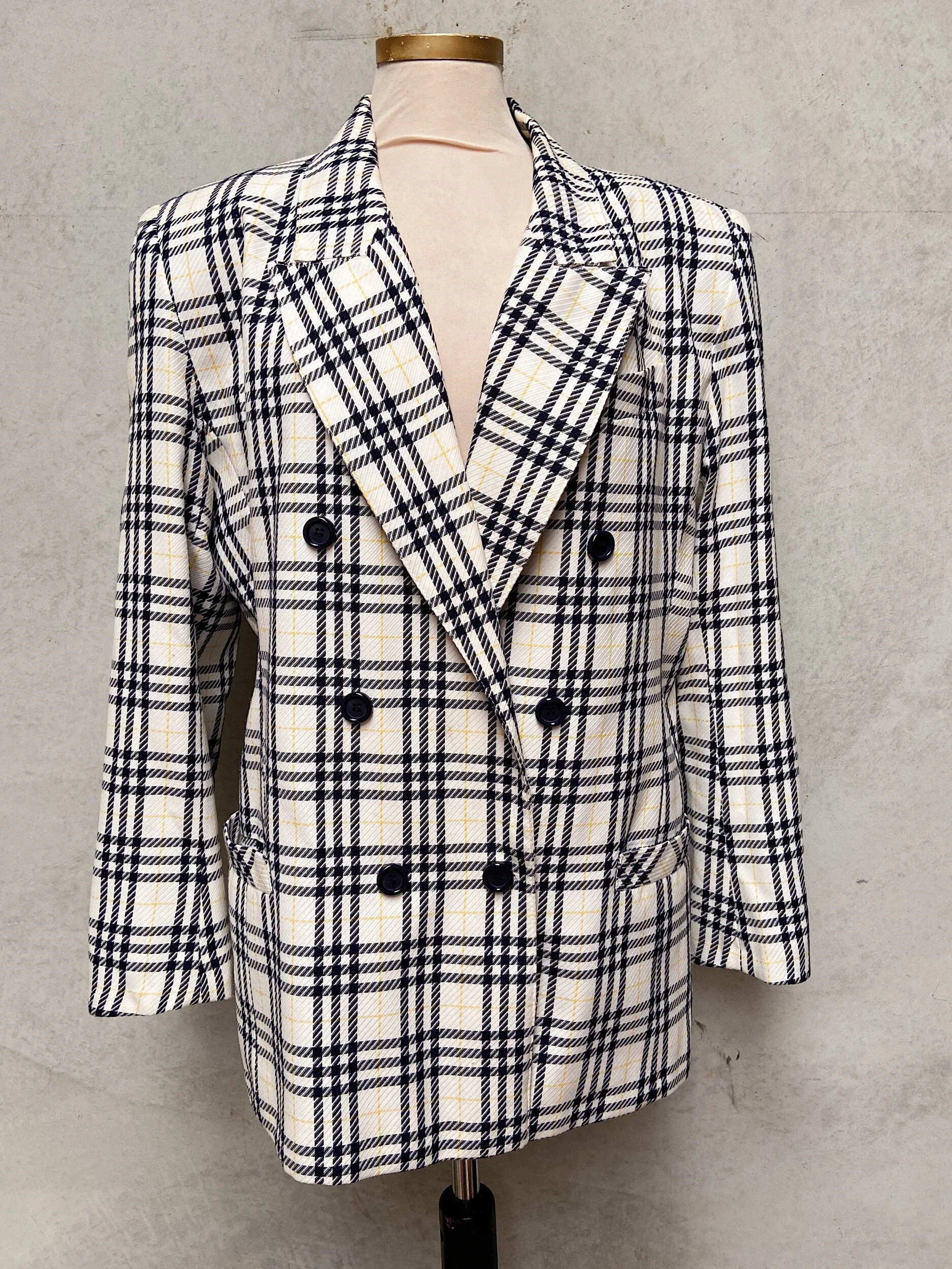 B0904D04-BDB0-4936-BFBE-6F3BDB9A680E