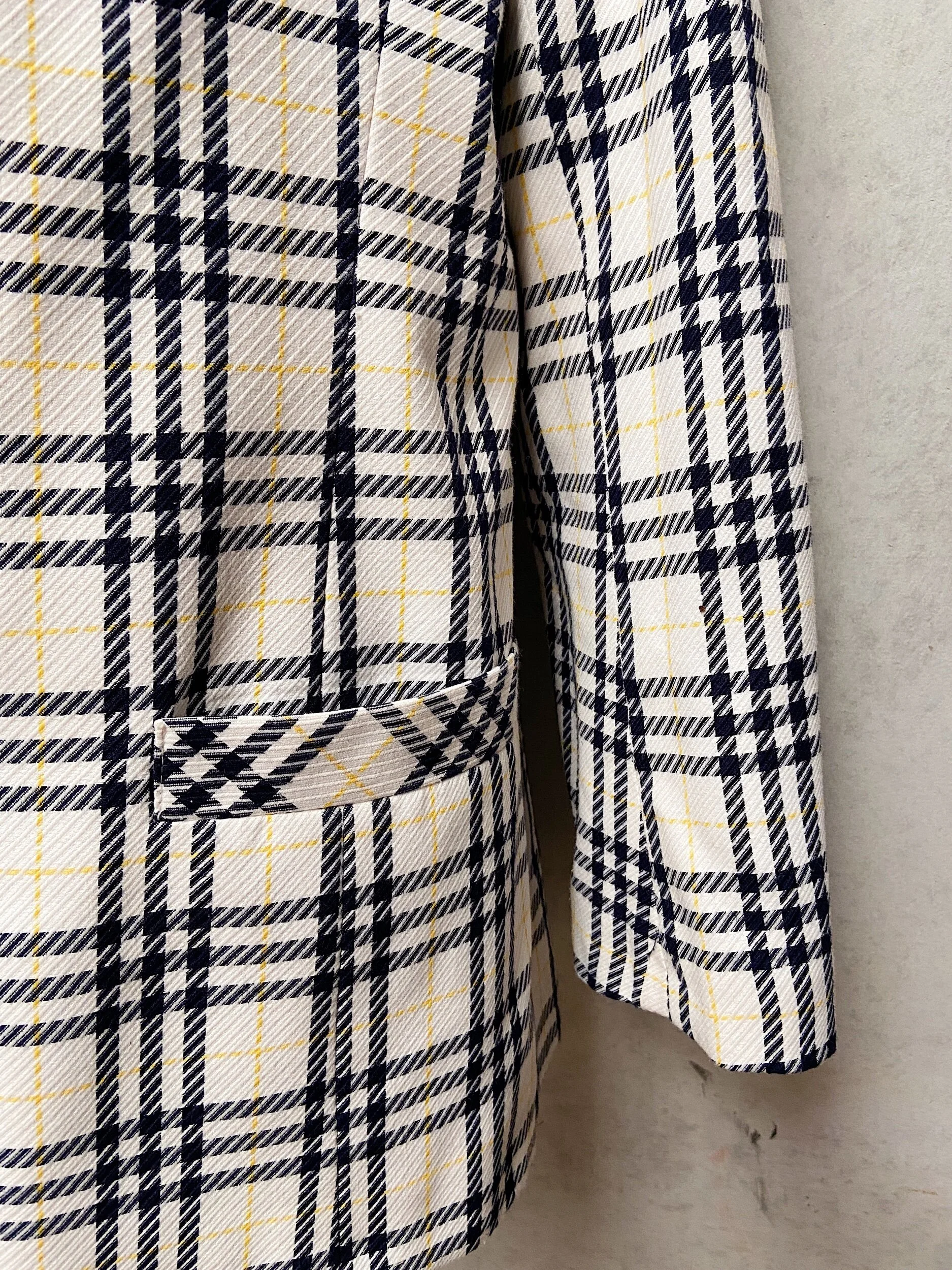 BAD25BD5-6988-495E-9EEC-D377154ED6FB