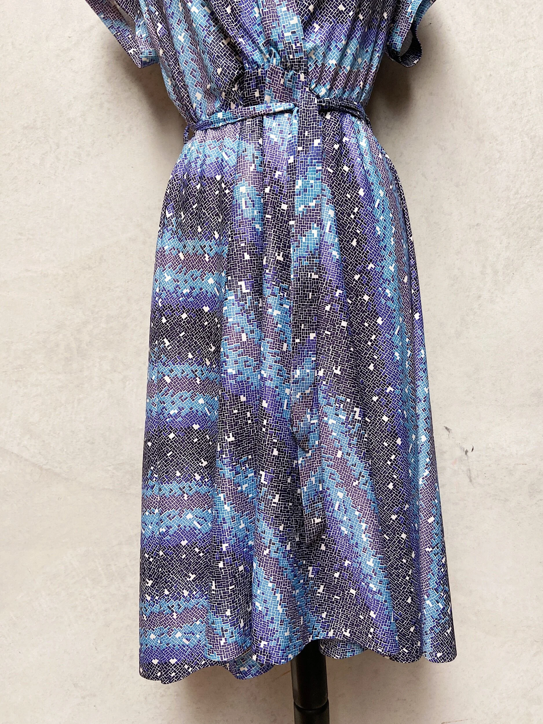 3539F744-93EB-46BA-B0A0-FAD2E61637E5