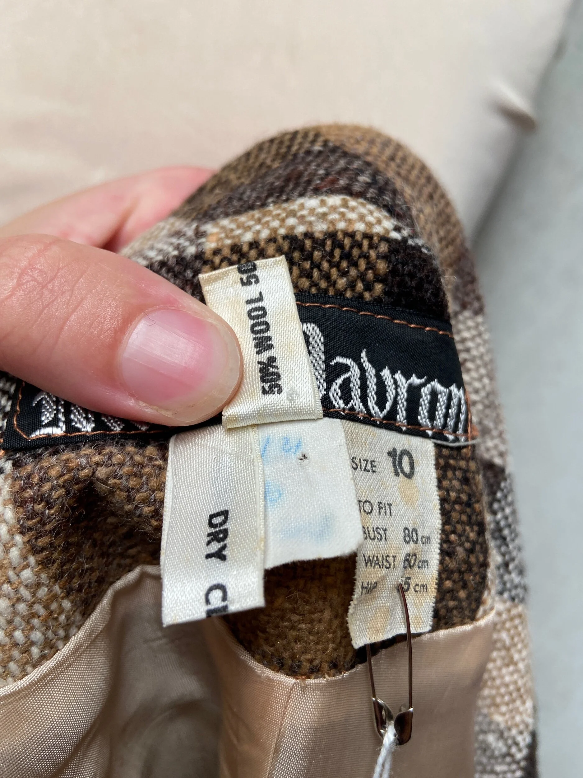 306EE8FC-B8CF-408E-BE8C-B81B10FB3A2B