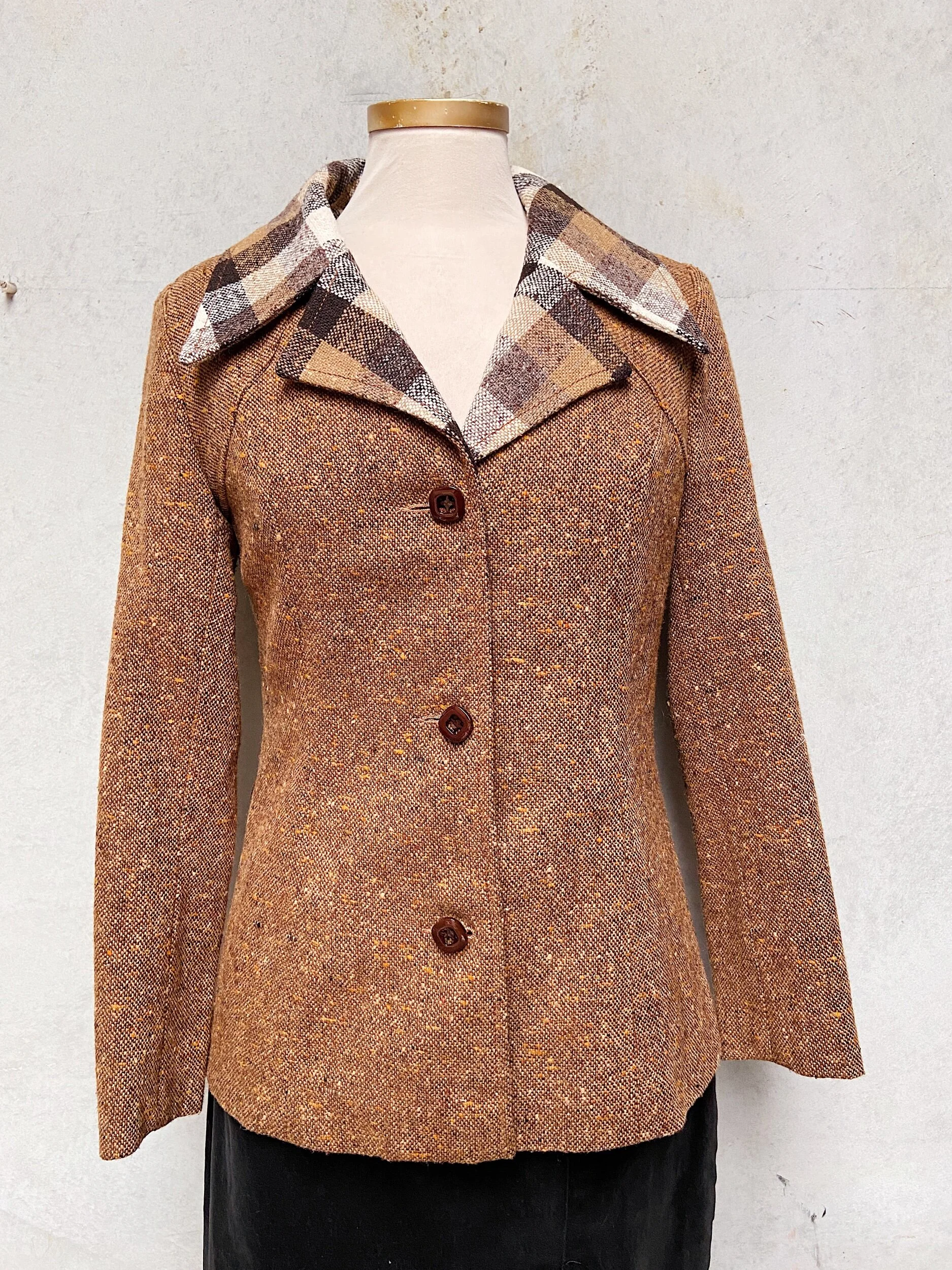 CAFB3AB5-5881-4D78-AF41-1583E5773E24