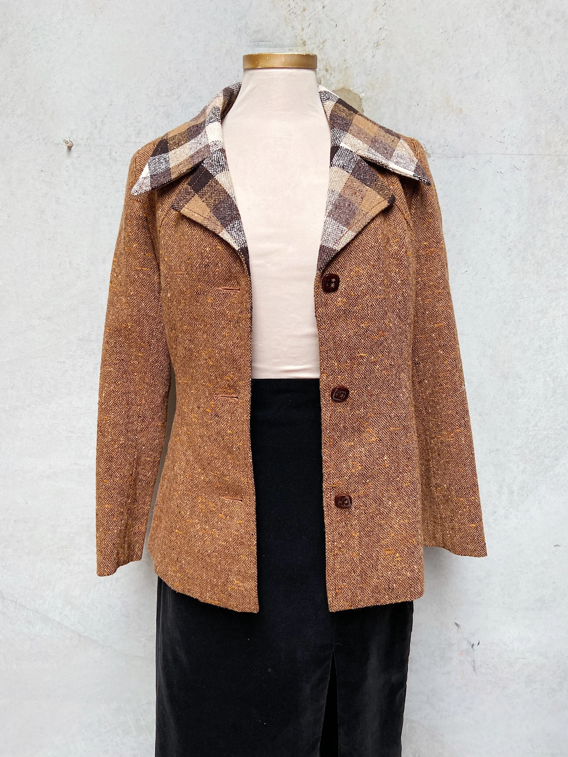 E98B927D-139A-460A-87E4-AEFDA2D2D3AC