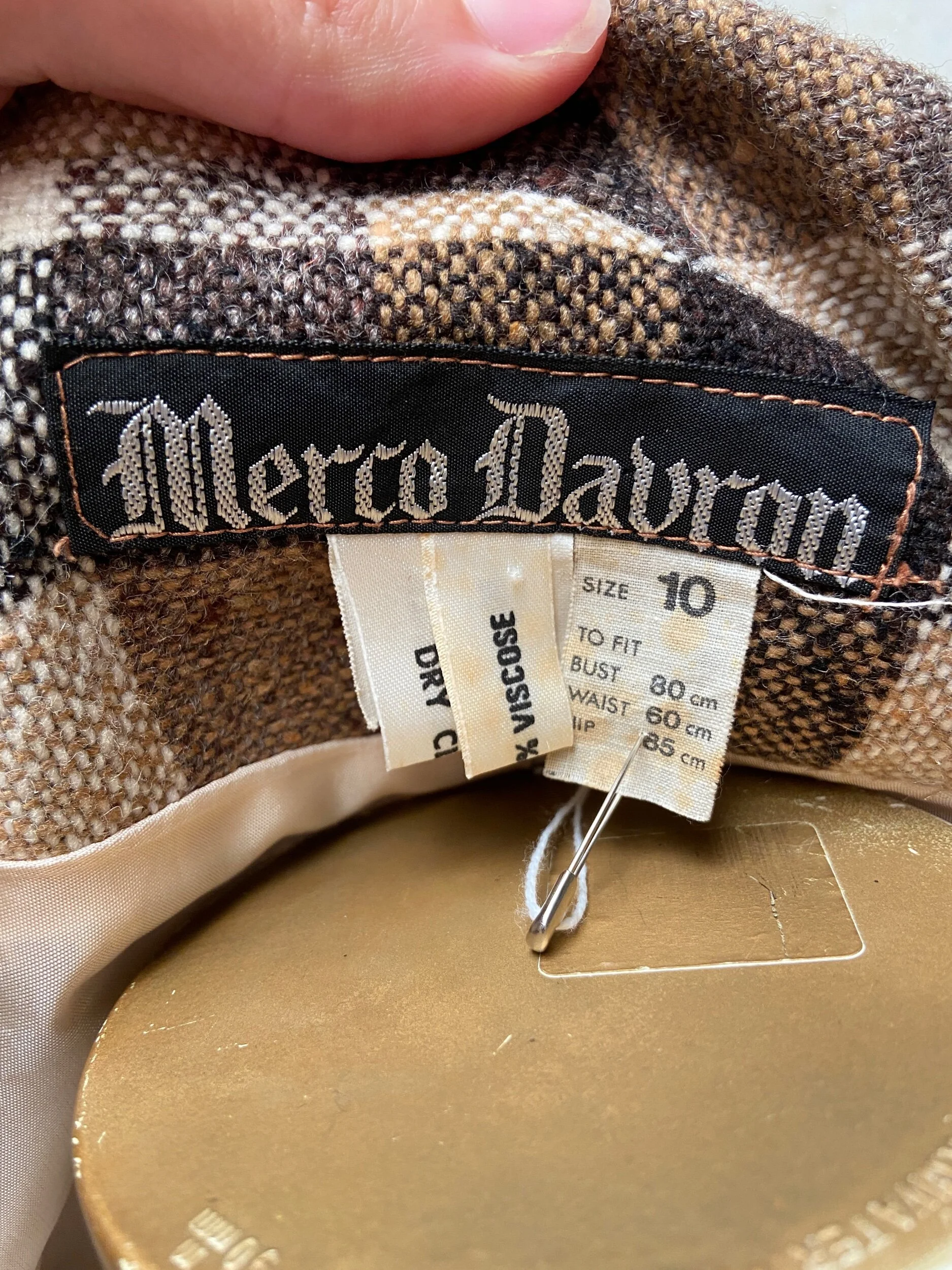 97903E93-FE3E-49DD-B3F6-ED60CFE71DF1