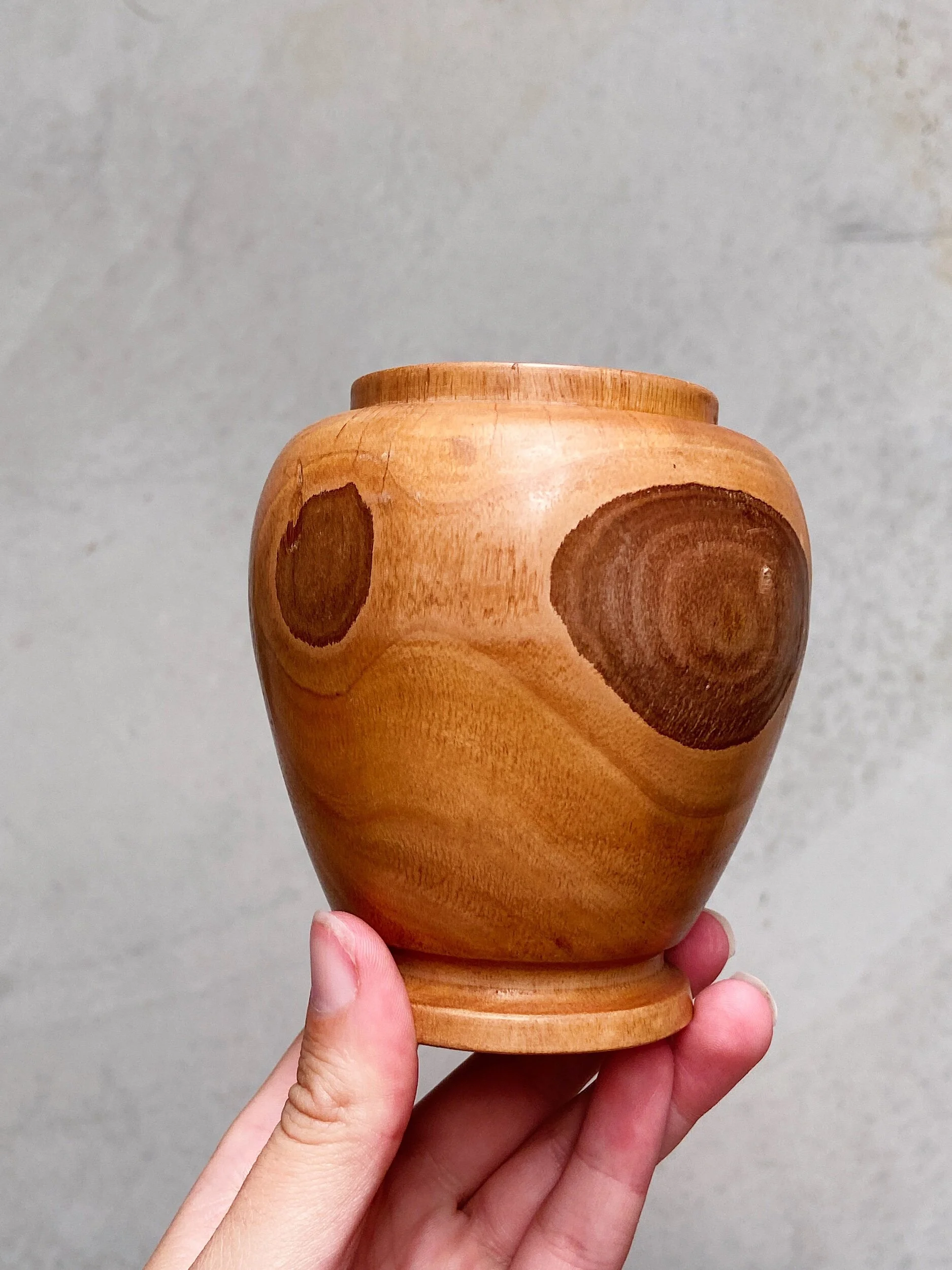 8A4D0D23-3A55-4E22-9D35-0EFC5893EB08