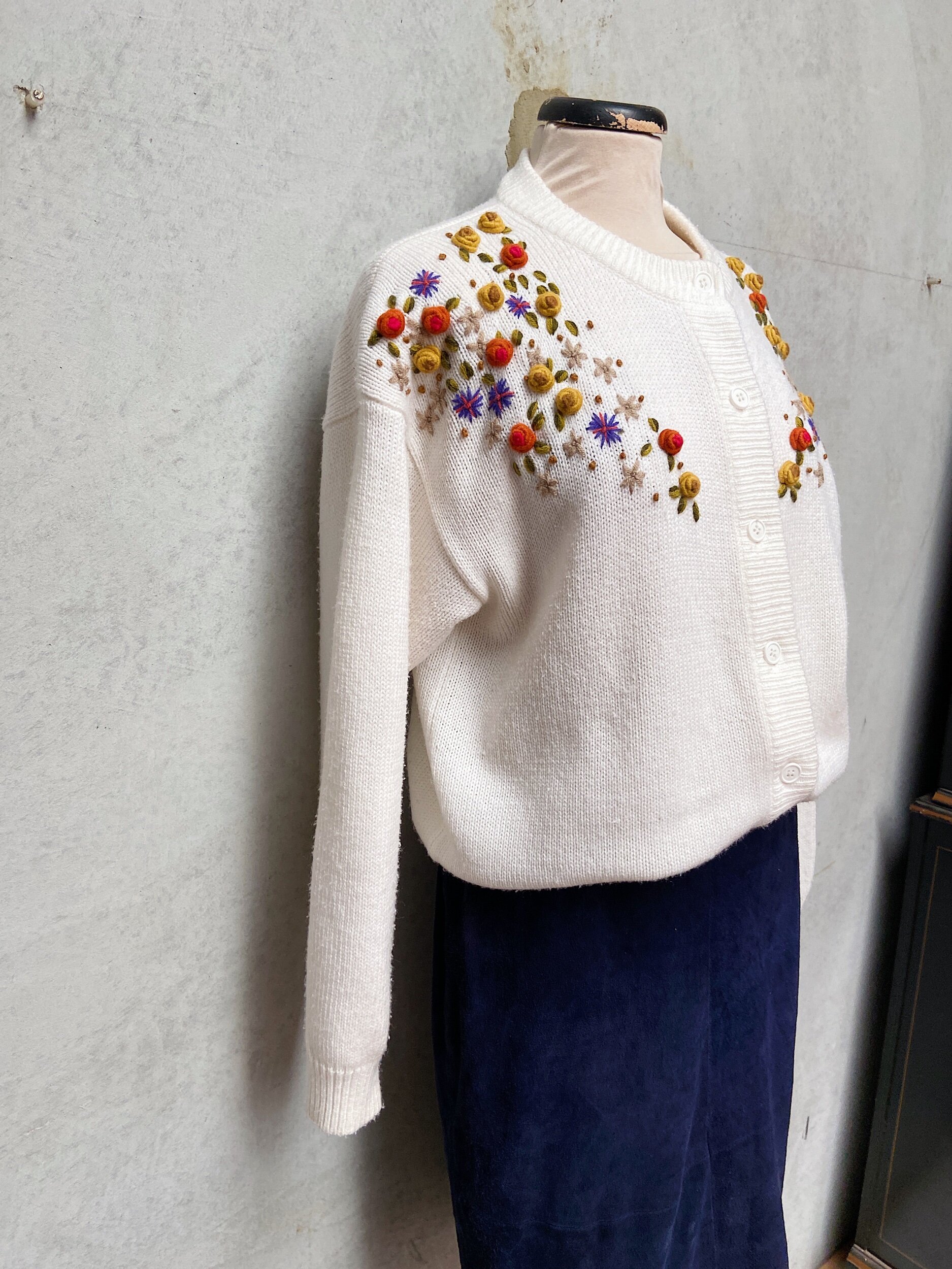 76727E2E-697D-4A4A-9584-F7BAF007840D