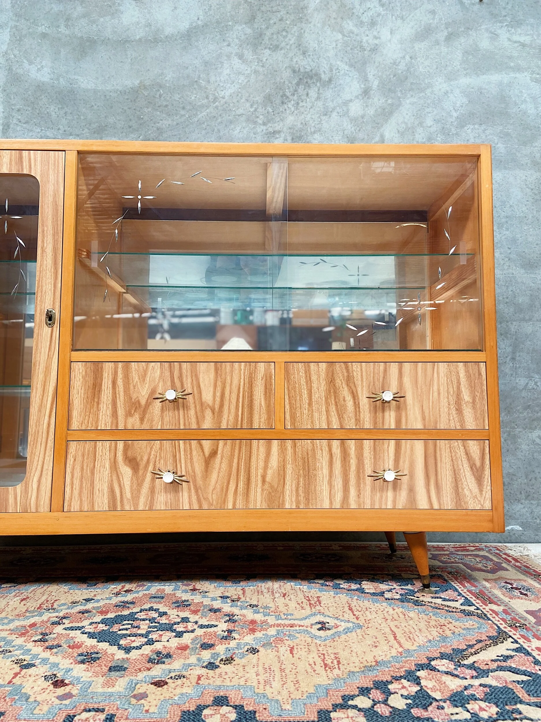 3B734C87-EACA-41A8-8C4C-2FF654799AF2