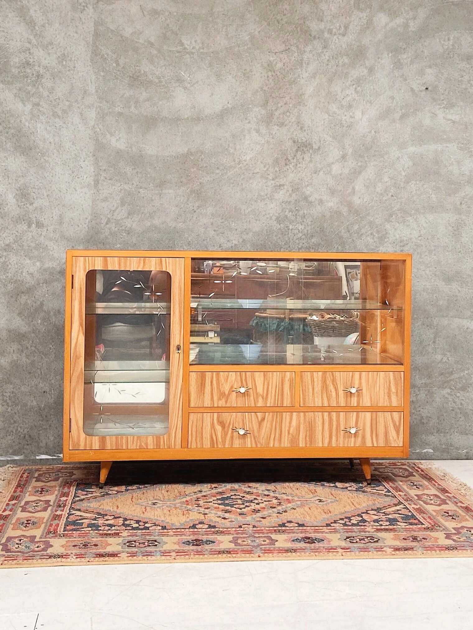 A1D527F7-67B1-4ABA-AEAE-385368B8CB26