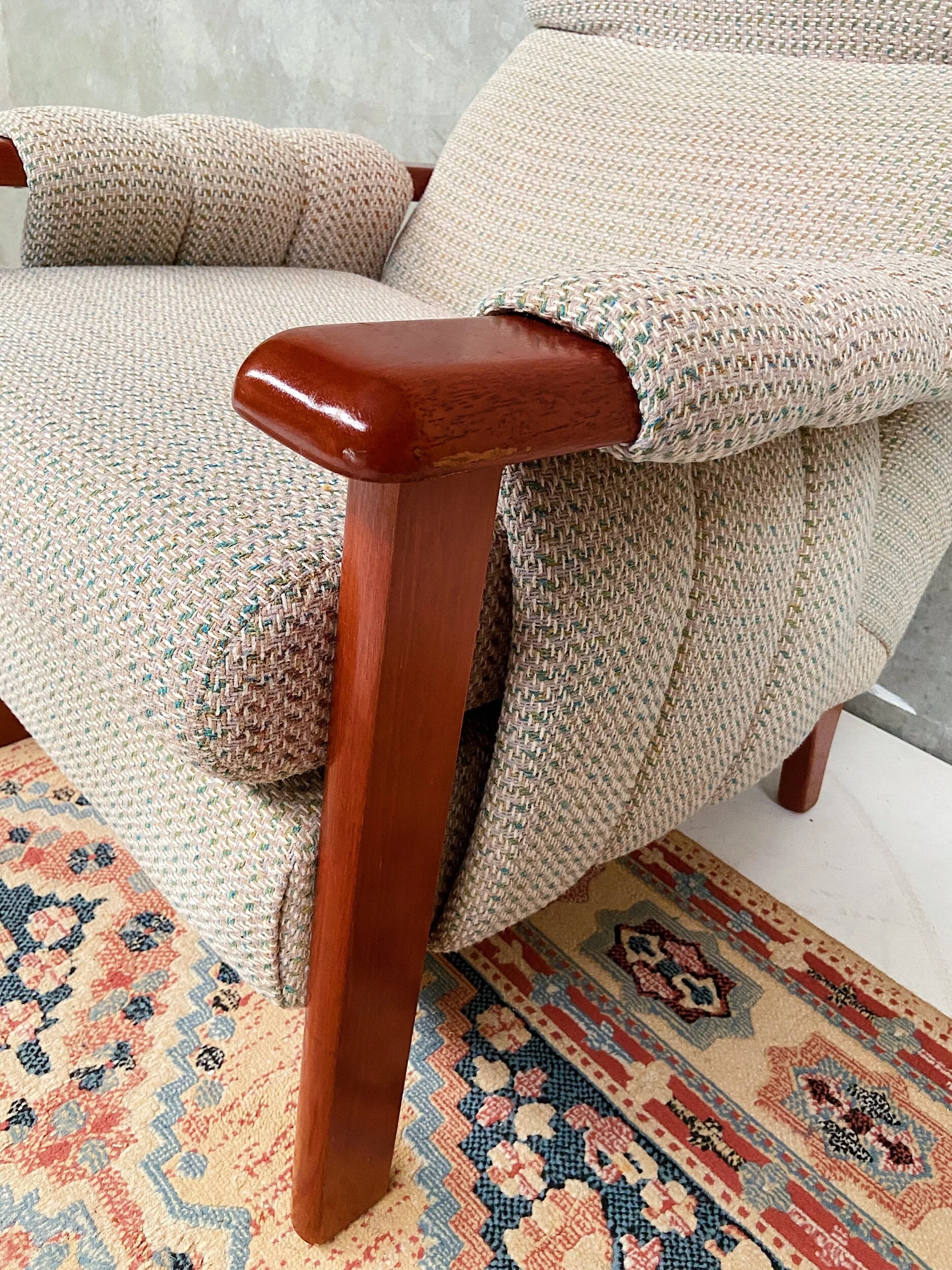 95DD728F-4CC0-4FB3-9A91-54FF0D112055