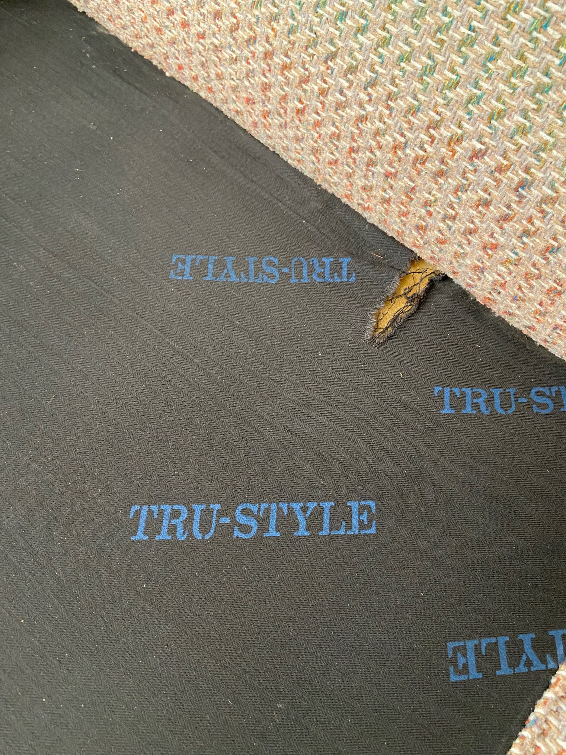 B8EC22C0-0E1A-4C8D-AAD3-FC10D4B20900