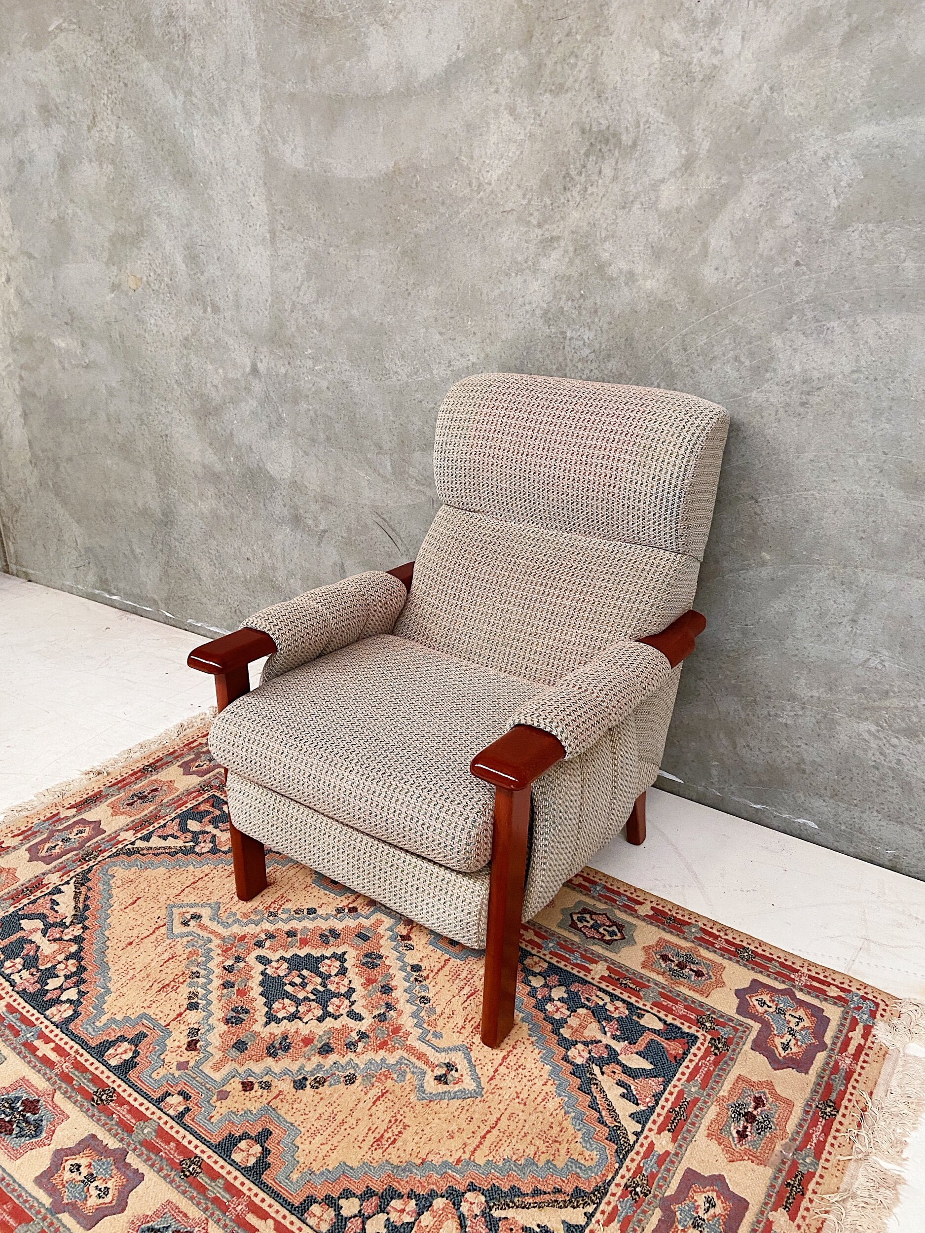 75B2C402-D8E5-4315-8344-7ABD5139C90D