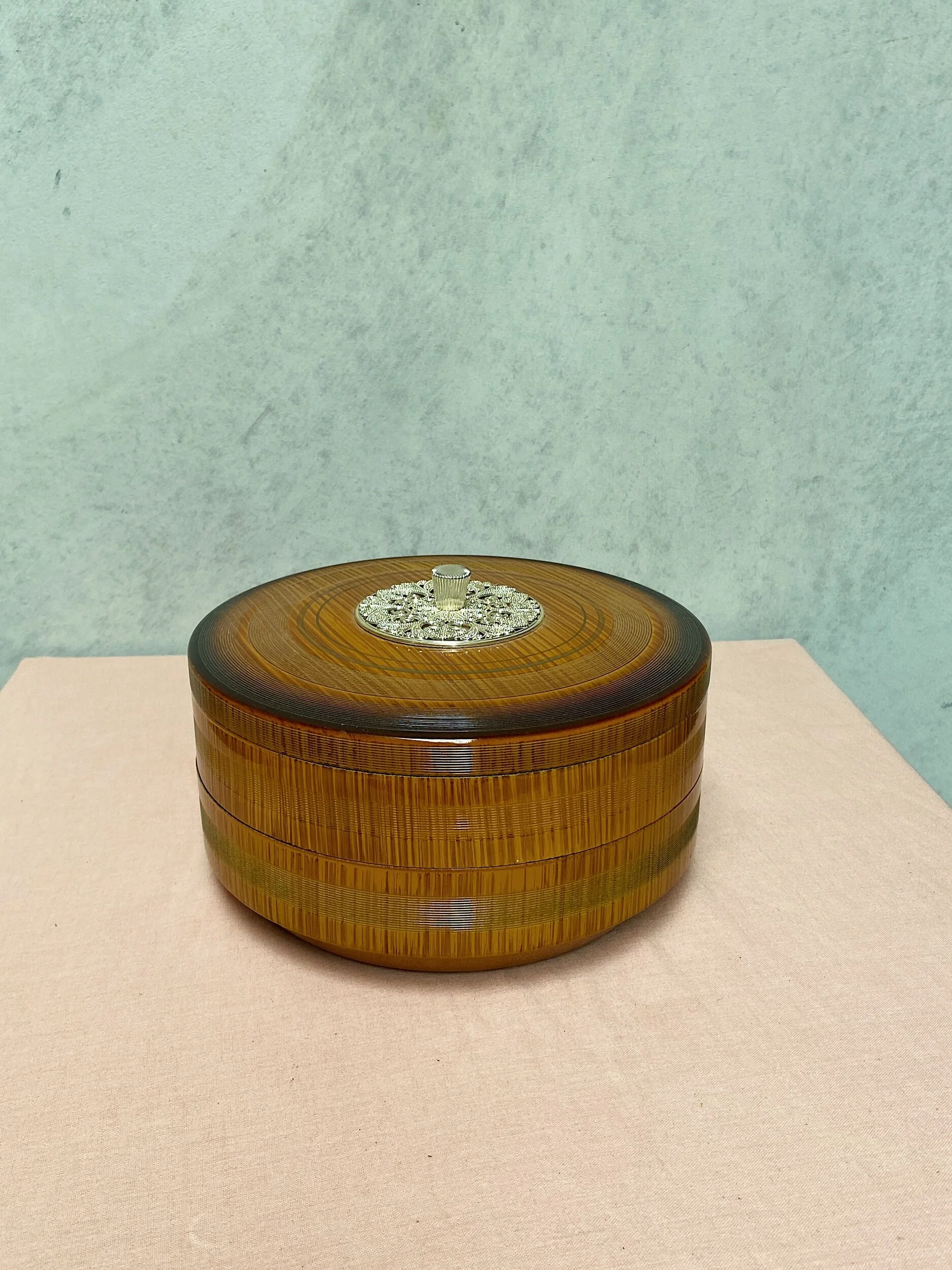 E2A5B19E-78D2-46E2-B583-3074915F8F1A