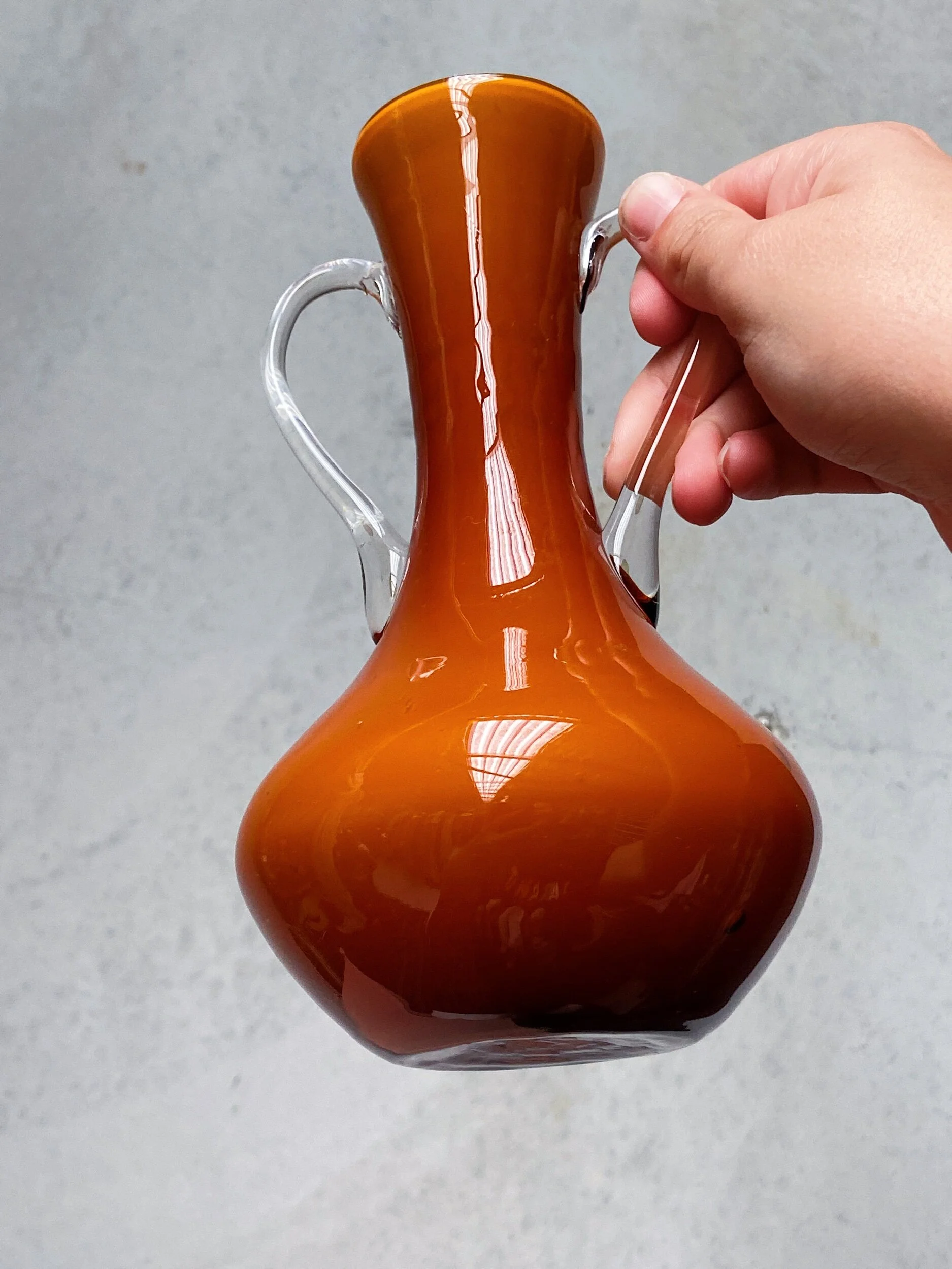 0AEBAFC7-7BD5-475A-9C7E-06B42B35C057