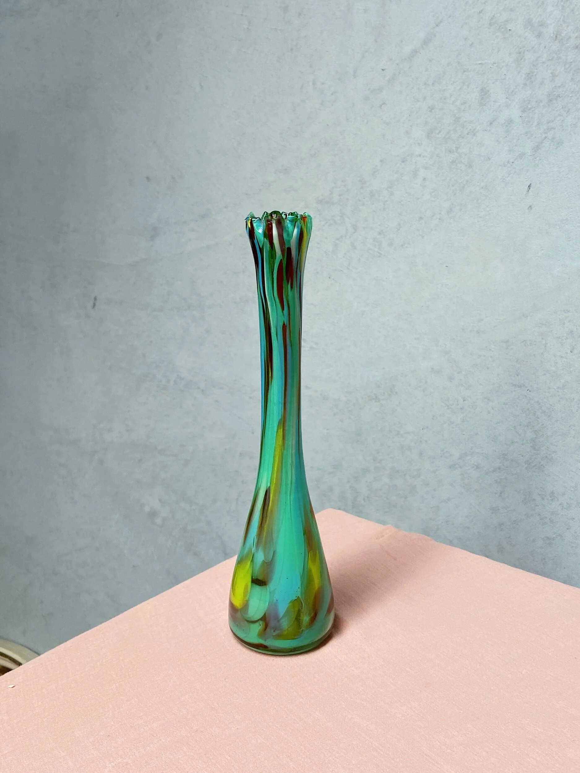 2FB6C090-82CC-4EE3-BC0A-488899FAB4BB