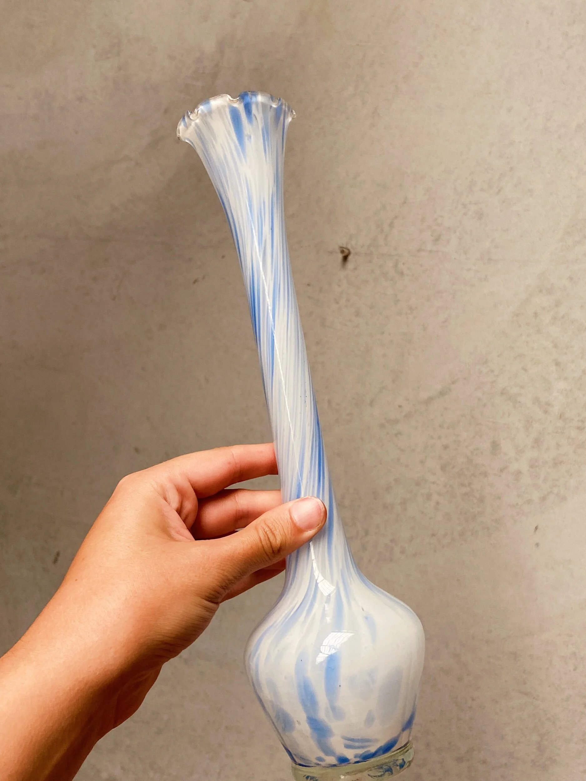 52C7BF19-5800-47E5-BFA6-DEA52638A5A9