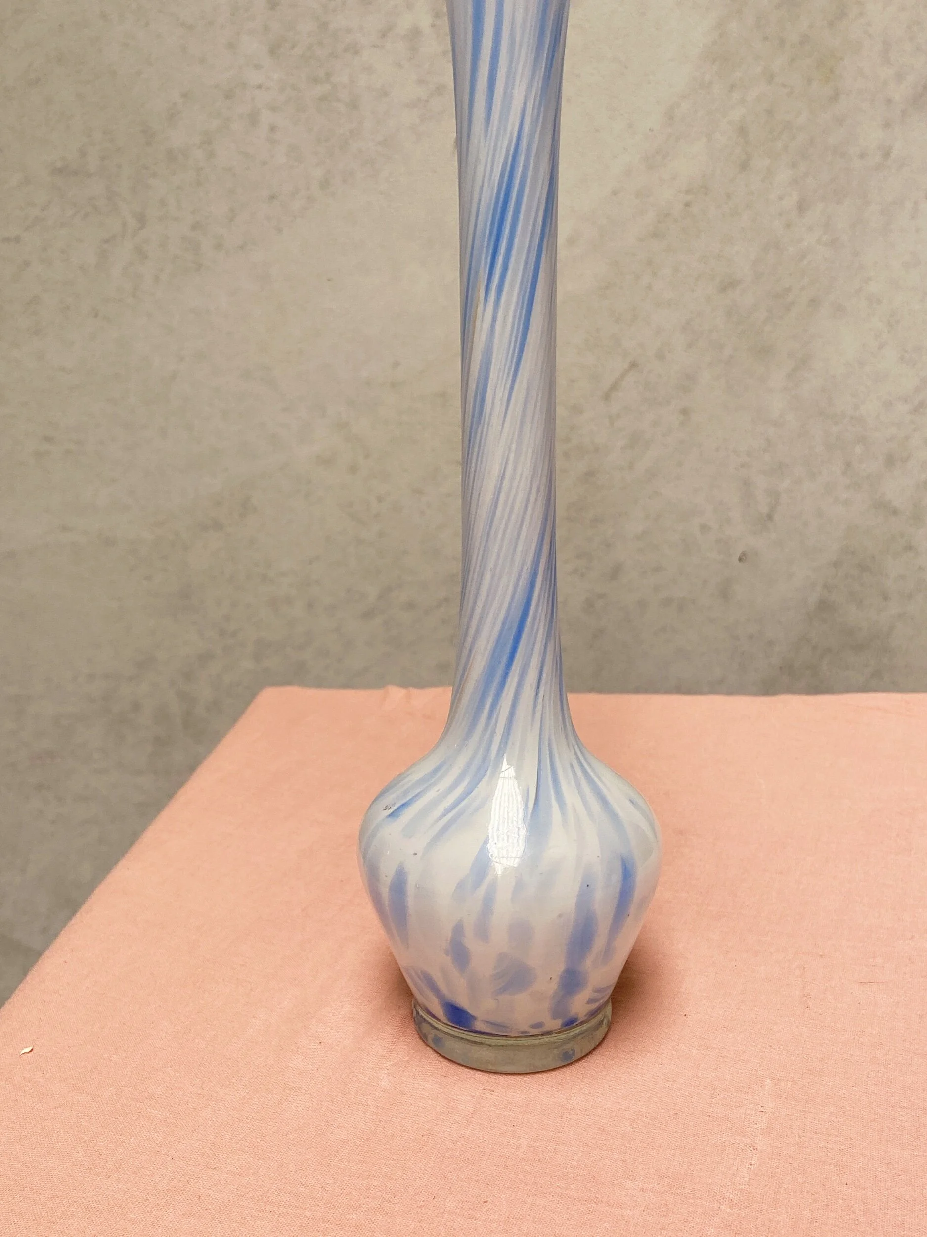 CB182E61-2D0F-4F49-9702-6BF03DFD4ED5