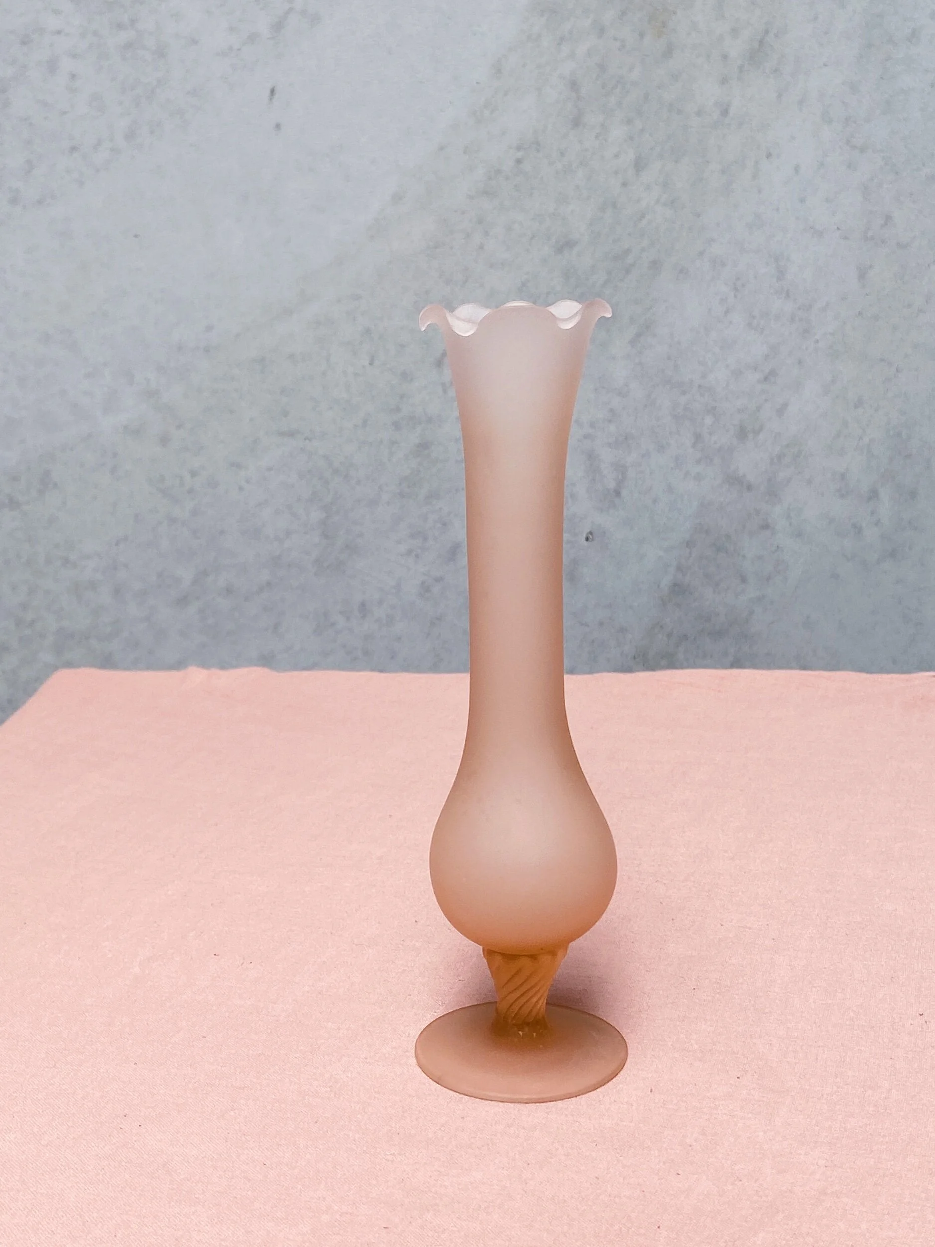 BE6F8ACB-25E6-4495-9F30-2200A2F2192E