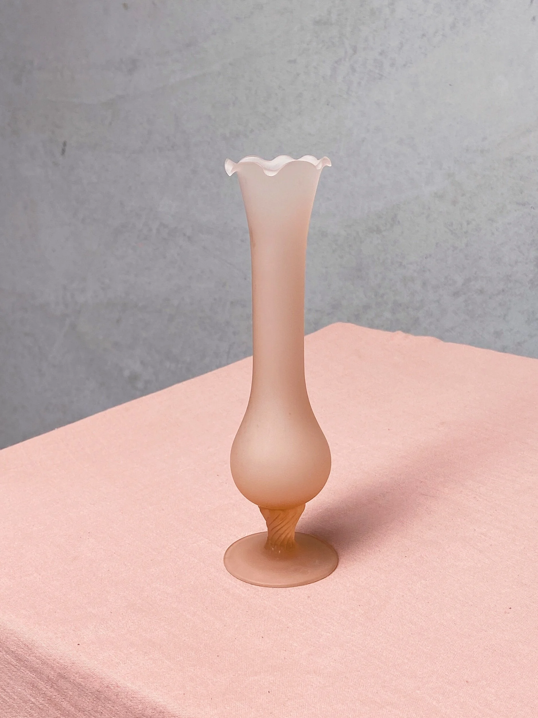 12659EEF-BDE4-4C3F-AF88-986A79F3D64F