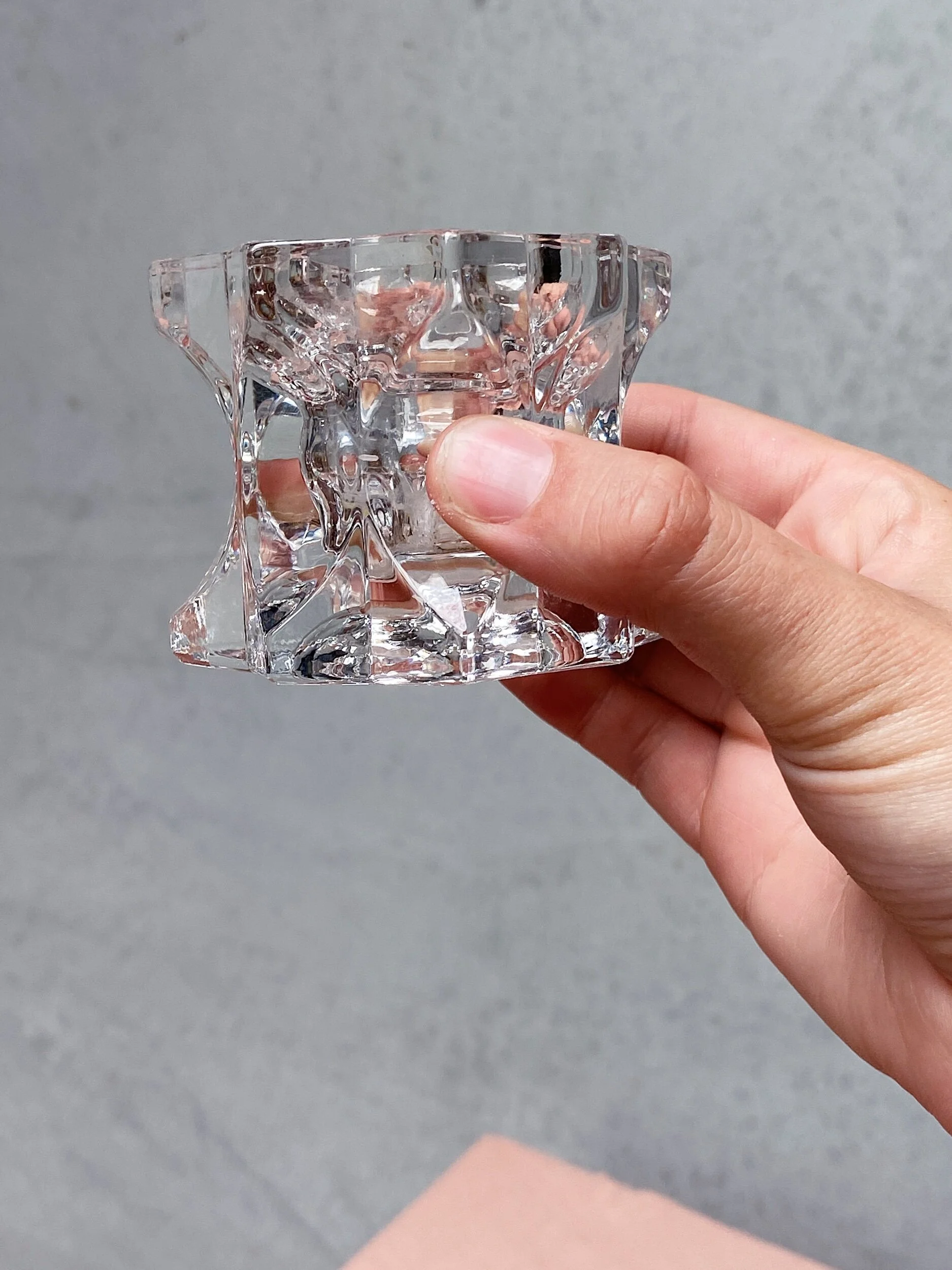 7DB63060-1DD6-47D0-8BA2-D596AFF03DA8