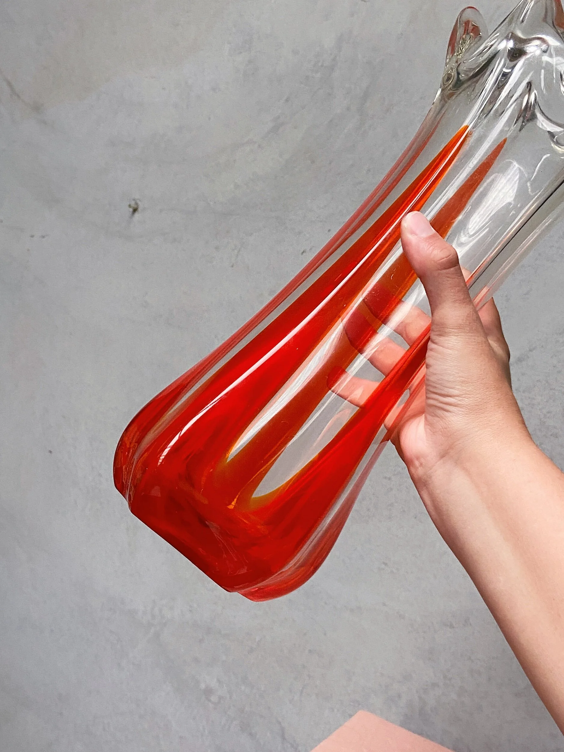 D1F93040-0FE8-4945-9E64-1B84D995825E