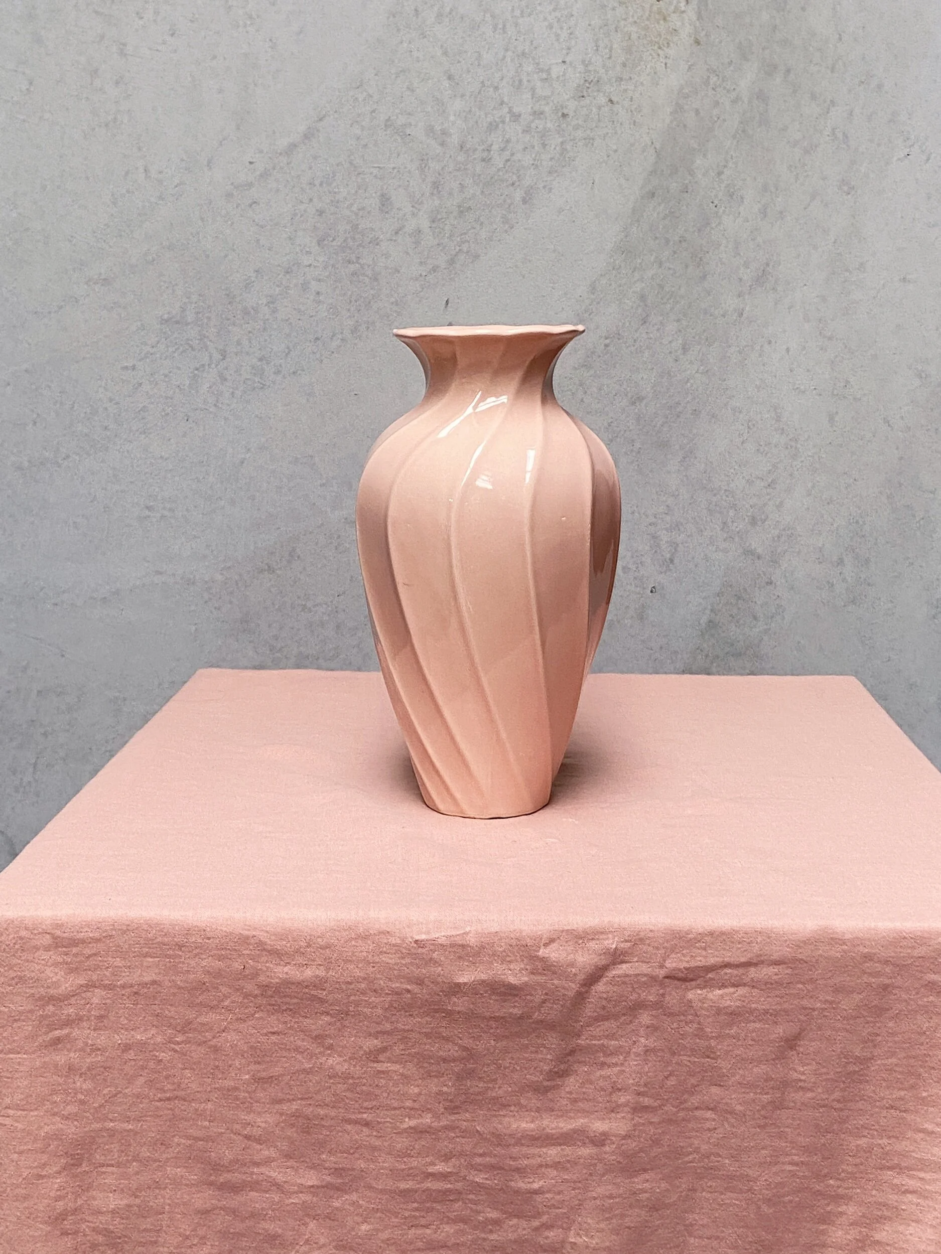 409D53DA-140B-4D09-8C9A-72D22BE54FCC