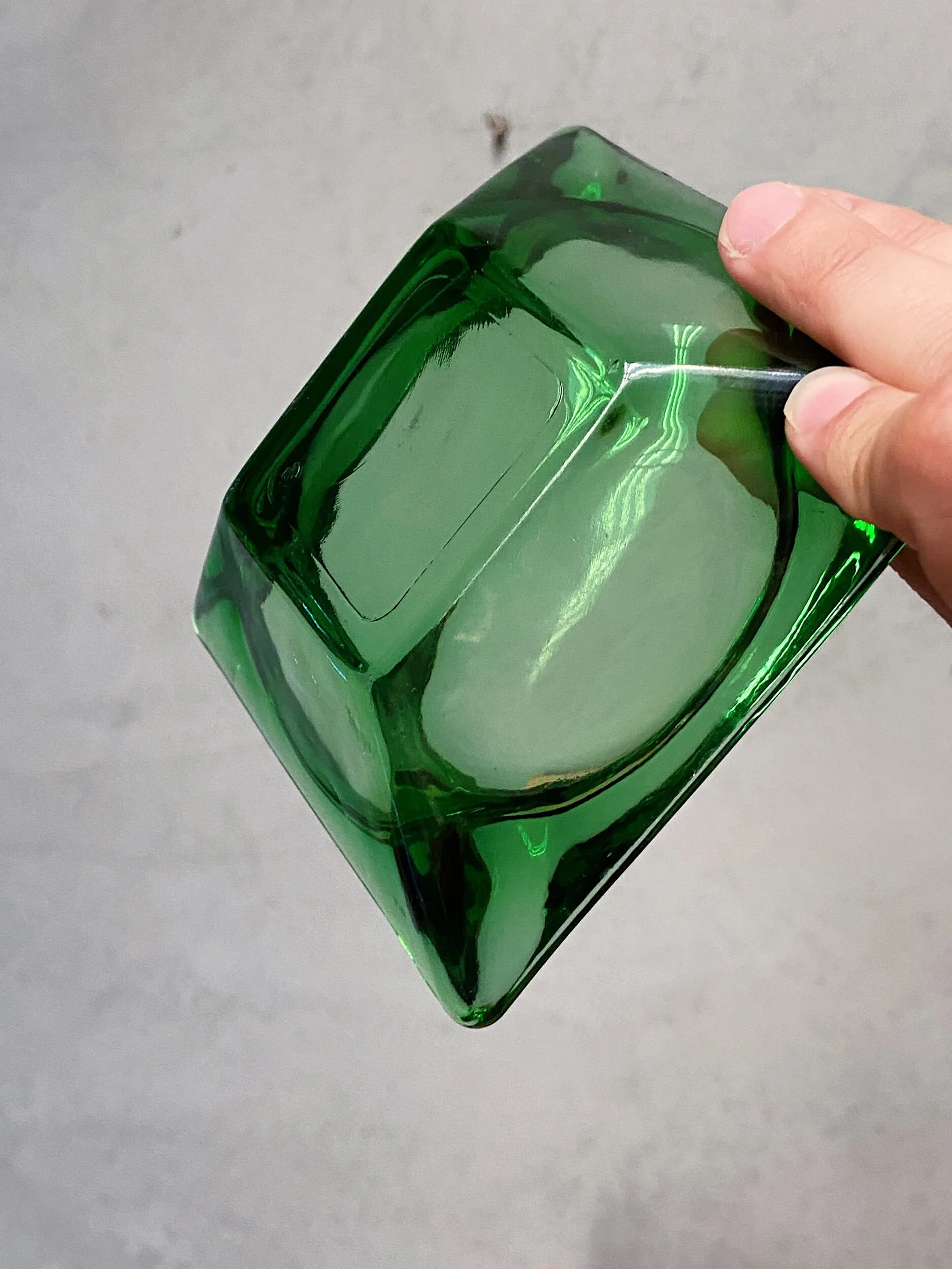 605AFE79-7219-43C4-843A-93822558D4D8