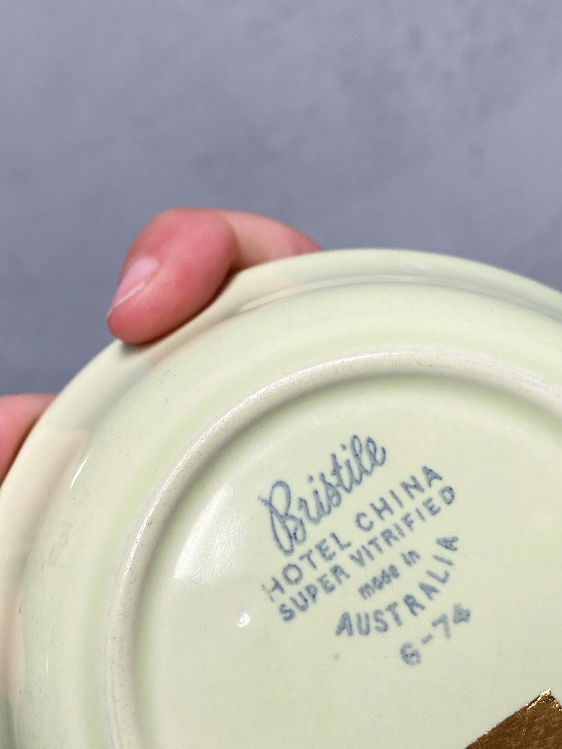 9F6118C9-60F5-42E5-86E5-6DBB8B259125