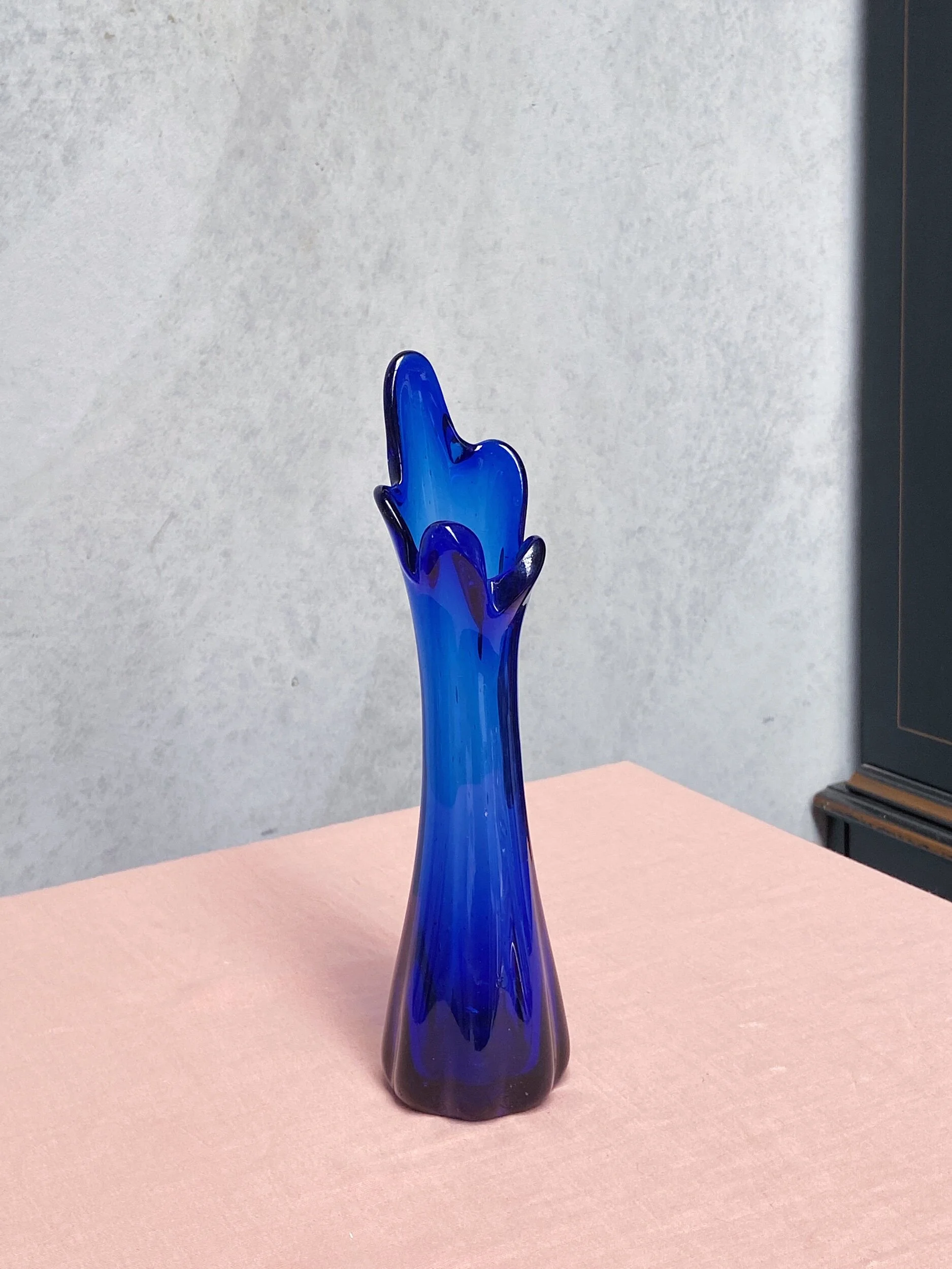 824C27DE-CD95-44E1-A03C-B8C9E6E18D4F