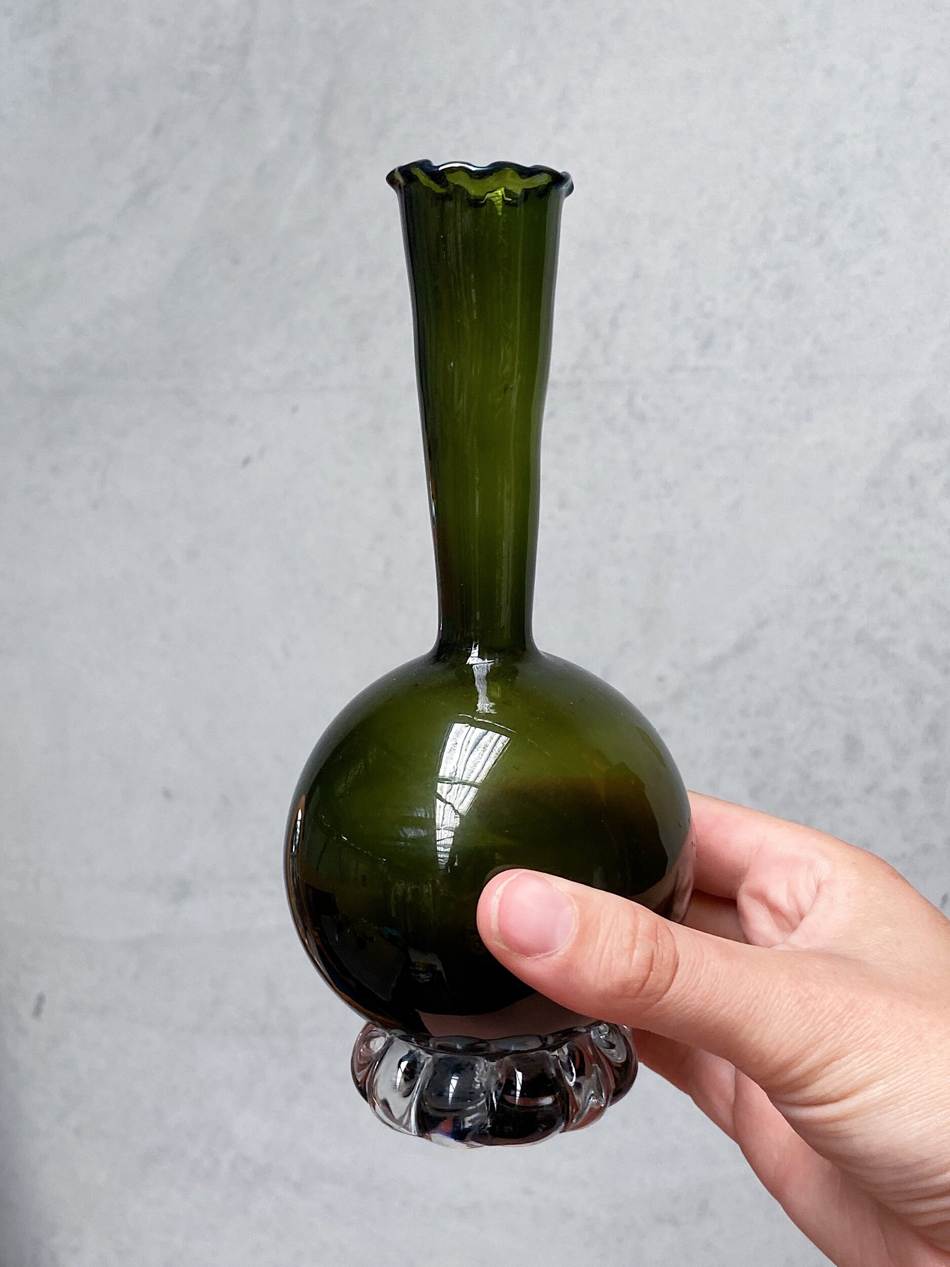 ED408E58-3238-48FB-B054-03E0F5000F7D