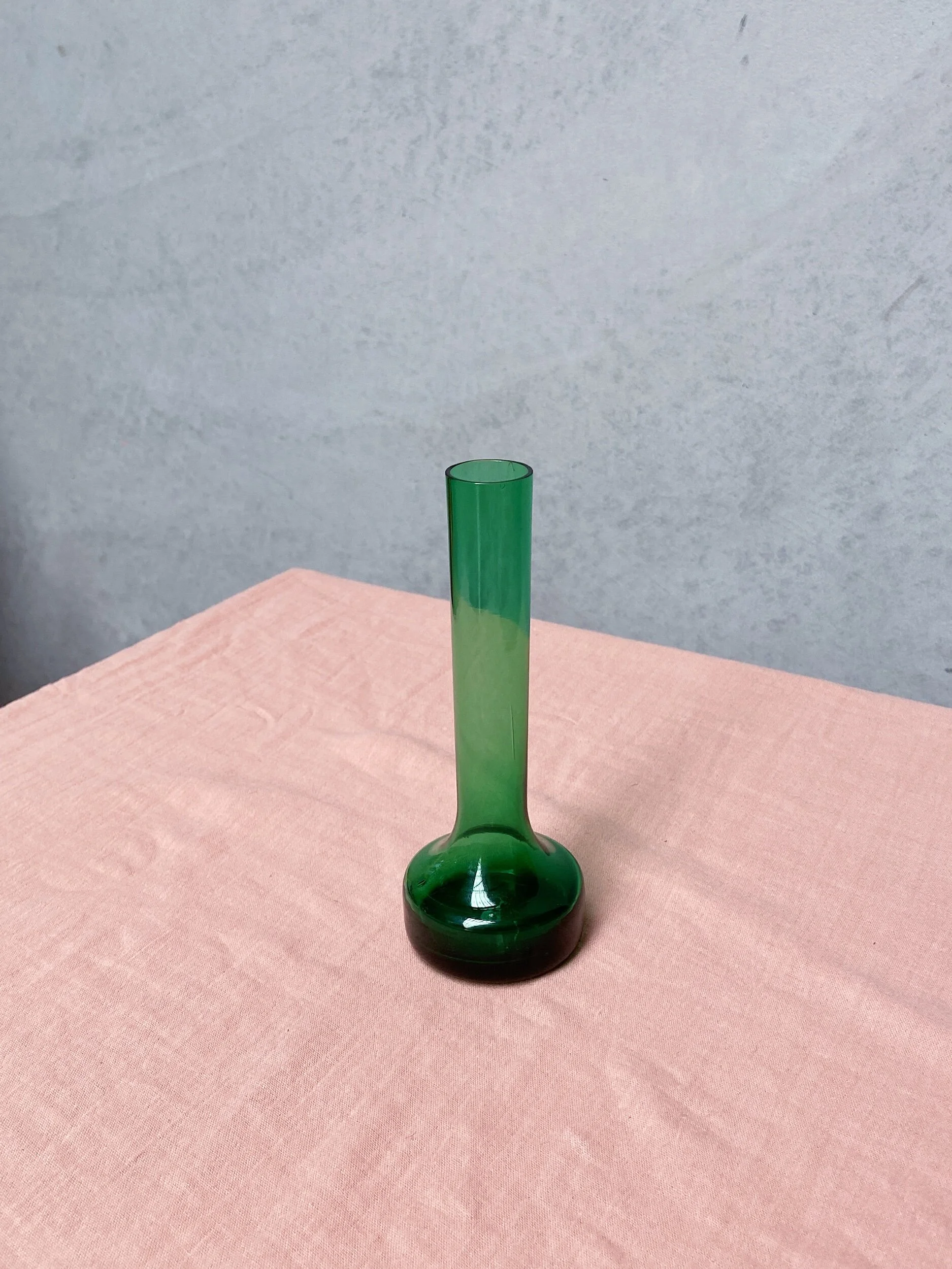 230E0EEF-AC2C-4D42-BD2E-1EBD7FF4424E