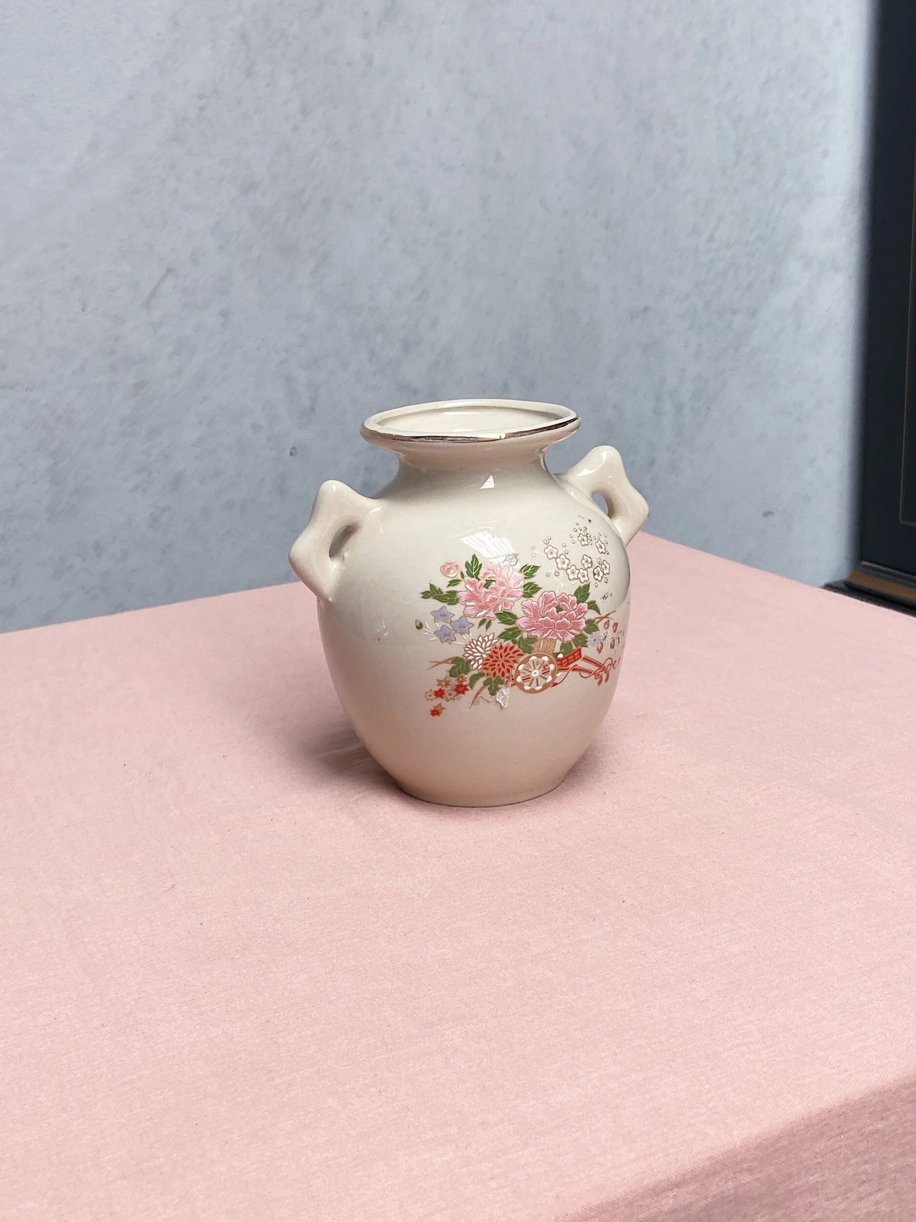 D8C901A5-310C-405D-8161-9E536C5AEDA7