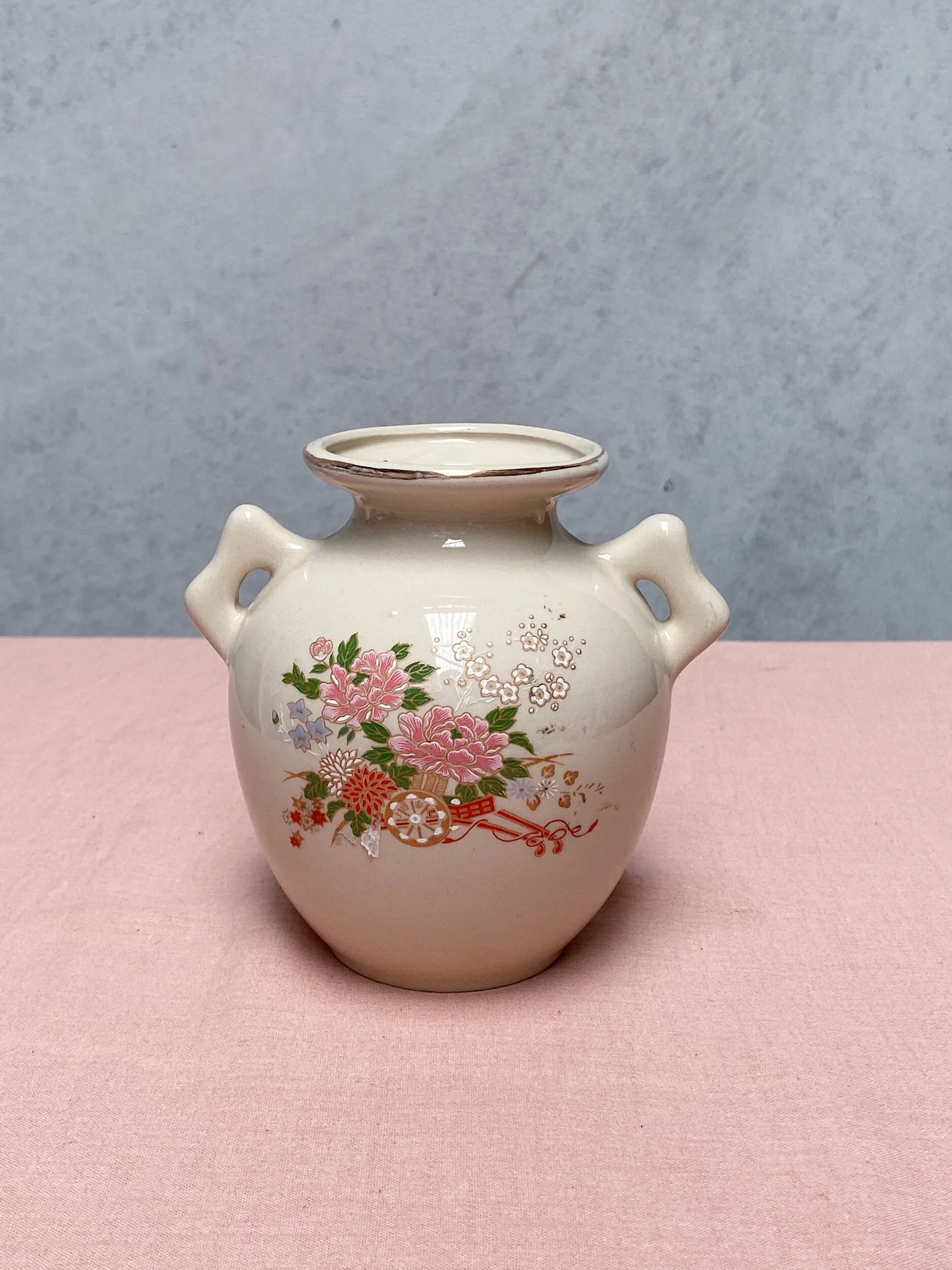 BAE1B8E5-3CDF-4B3F-97CD-36F61BE9DEEE