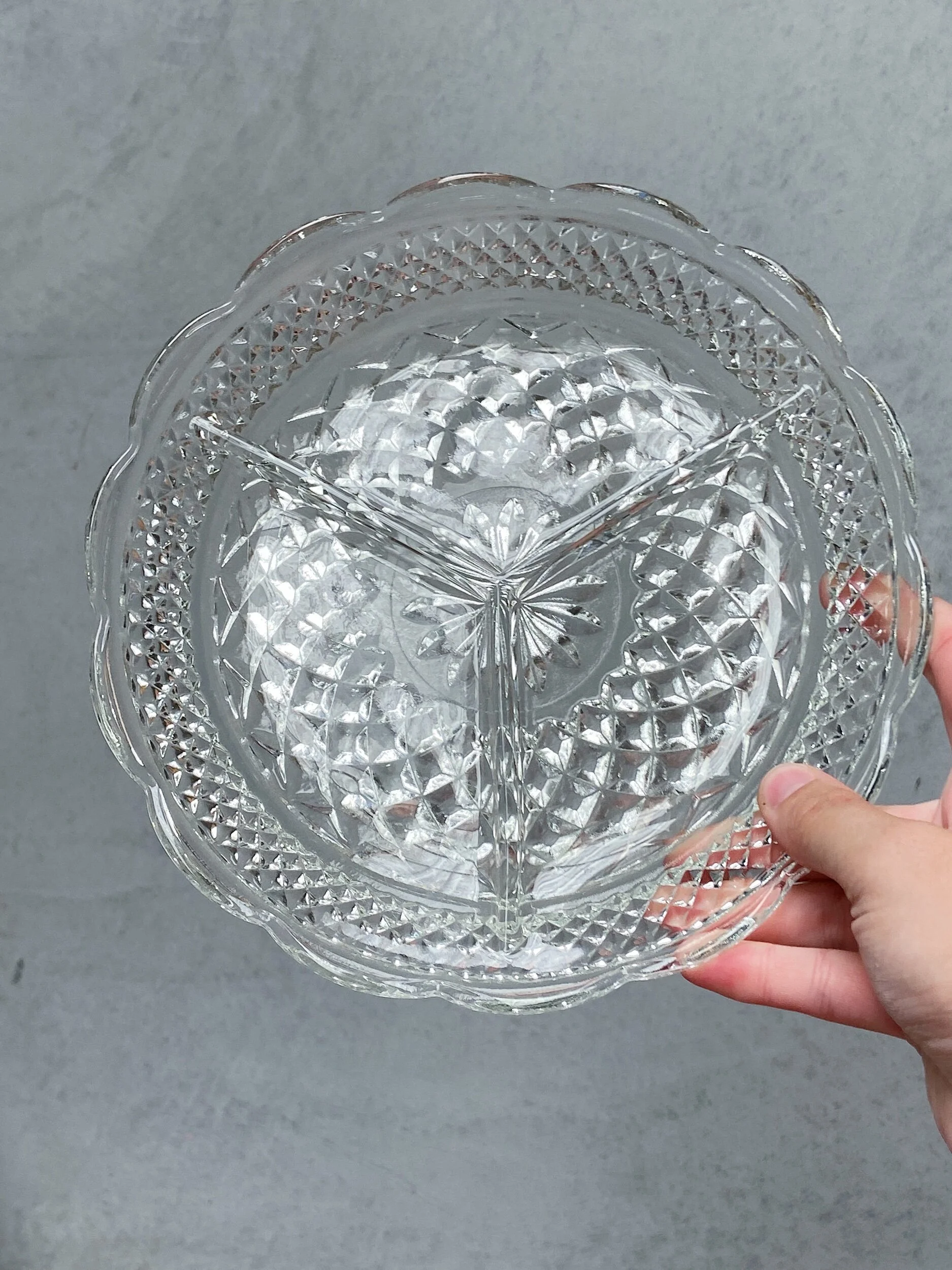 EC096BD0-A9C5-4982-80A9-FD42661A5567