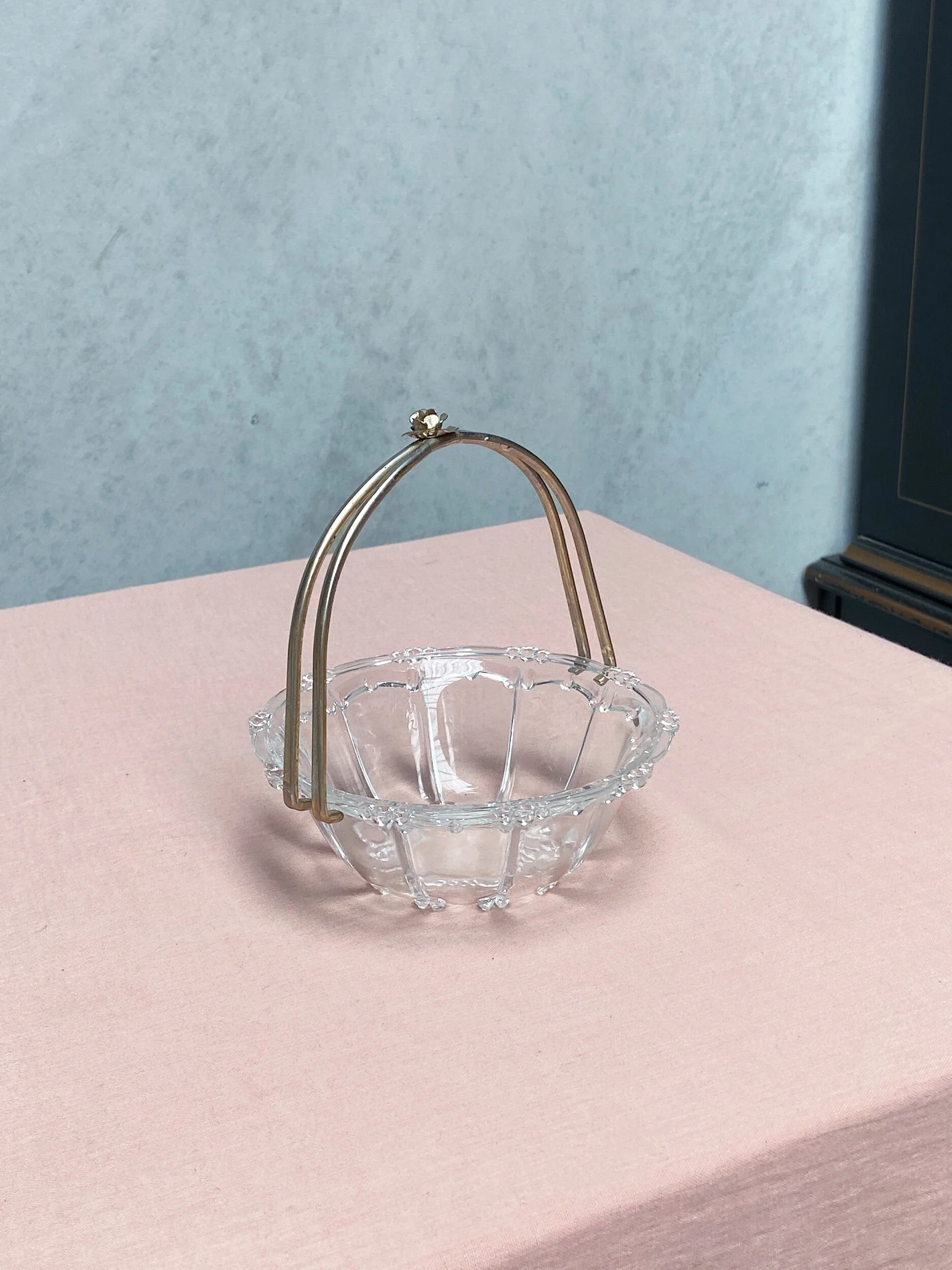 3E106D0E-B408-439C-A4E9-8D2105E55673