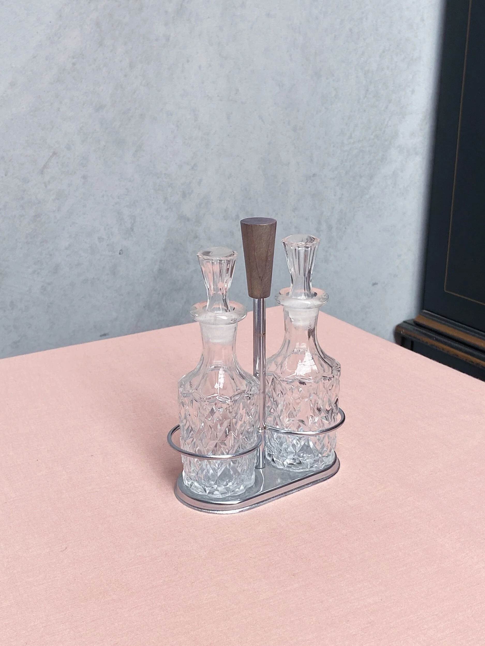 67DF6BAB-3425-4F84-824D-028B47F1556B