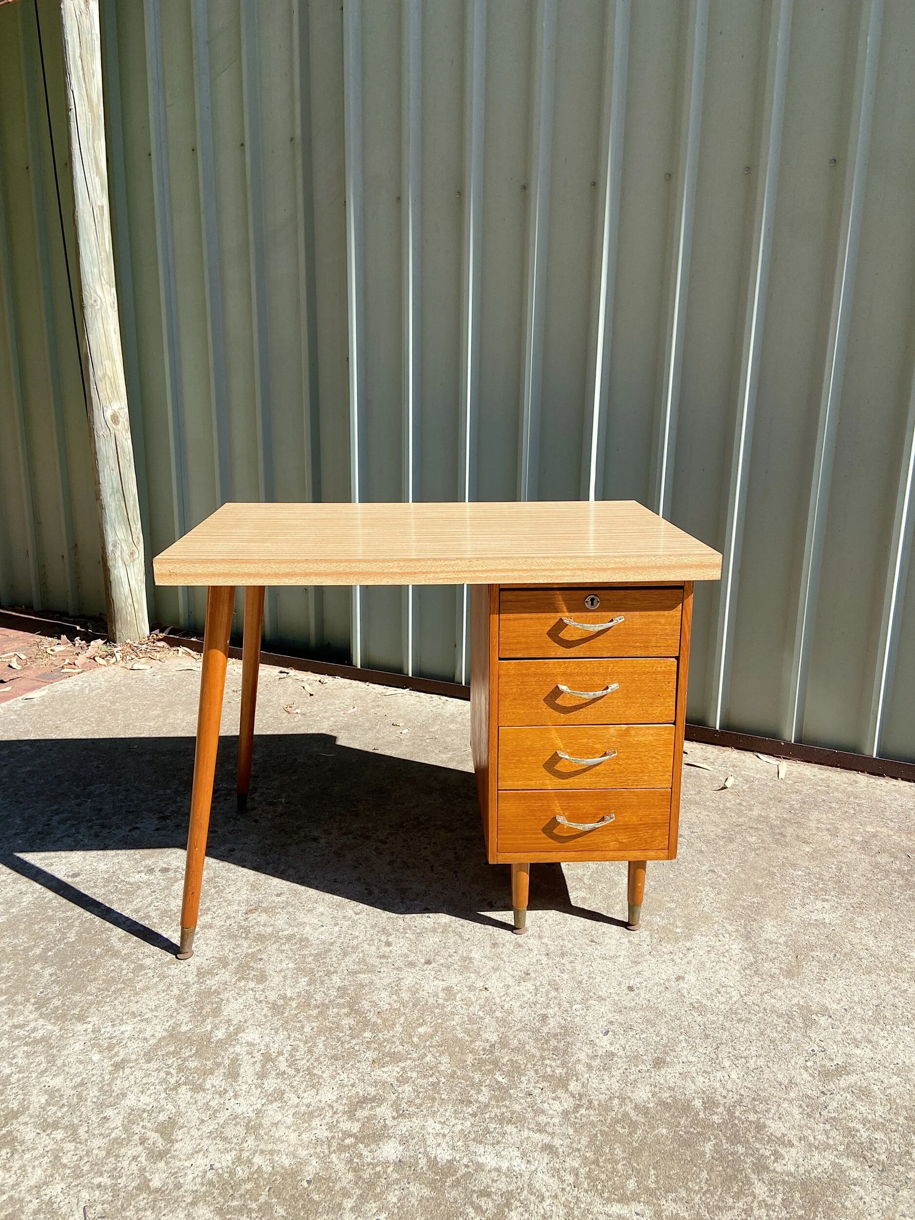 D9AF23C6-B870-4BDB-BC0D-E468AEDC30BF