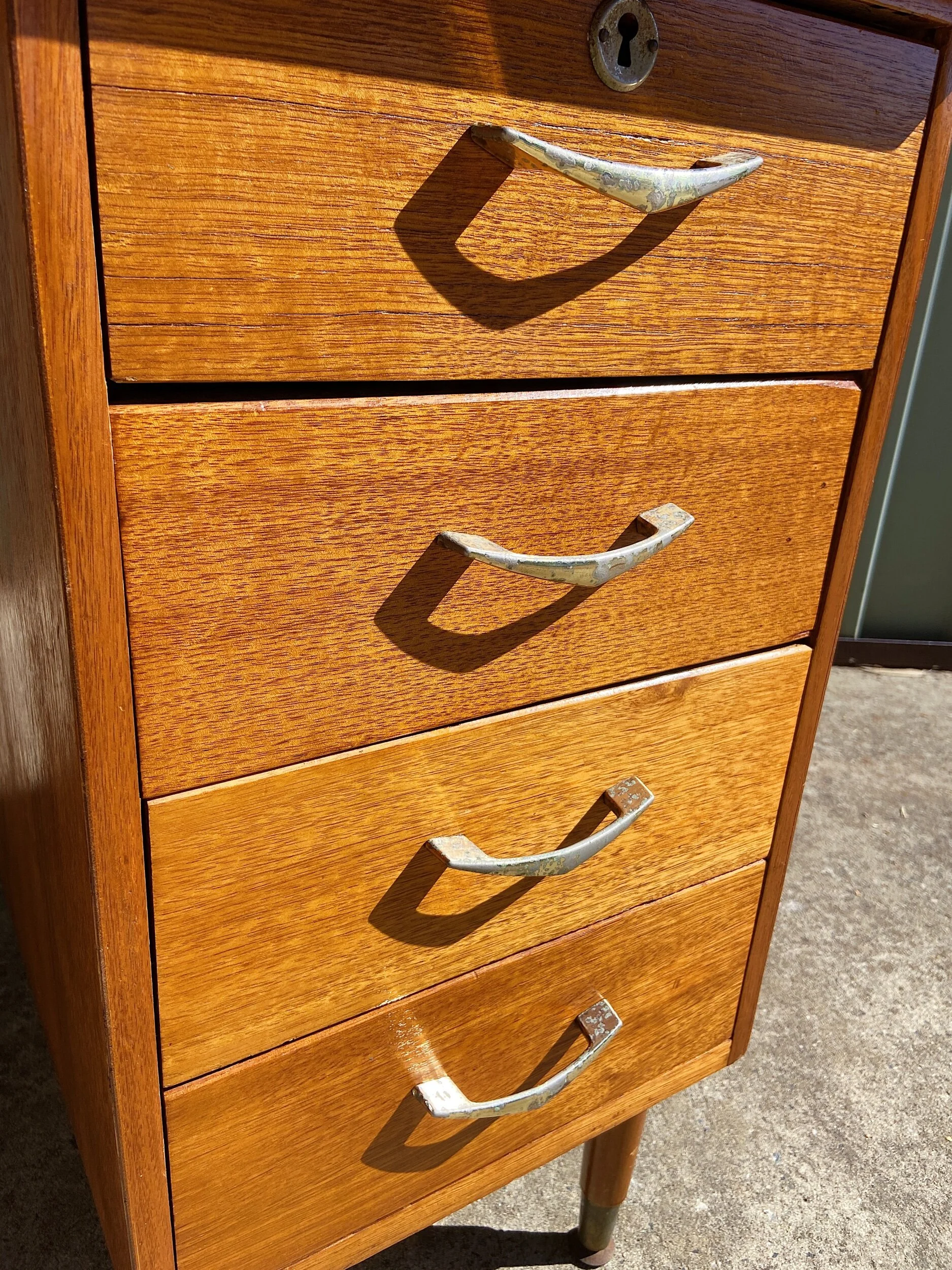 1EF5F131-3AAB-4569-8167-6C435C005C15