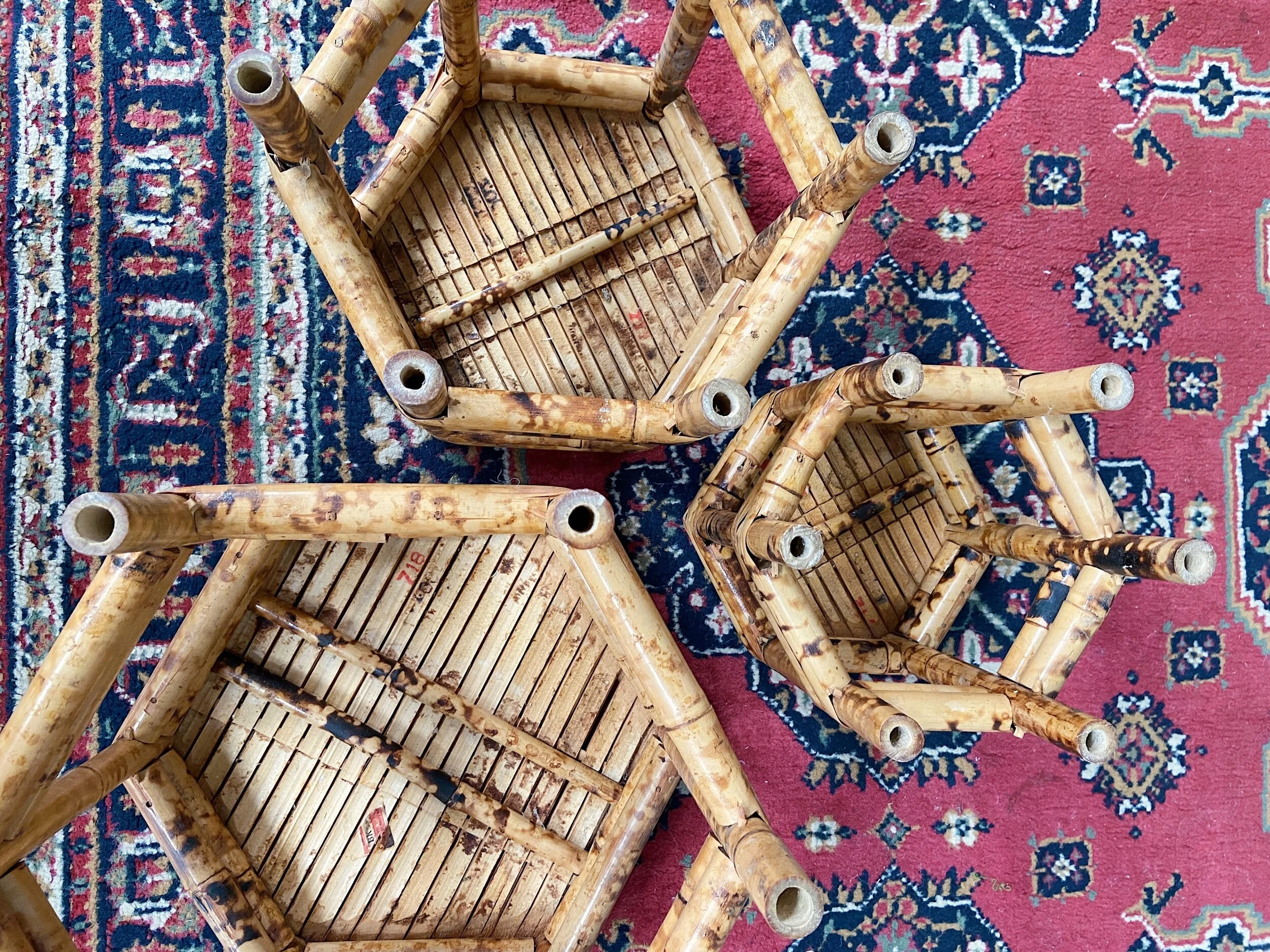 3022C5F0-D213-4C9C-A474-C43FC4041C90