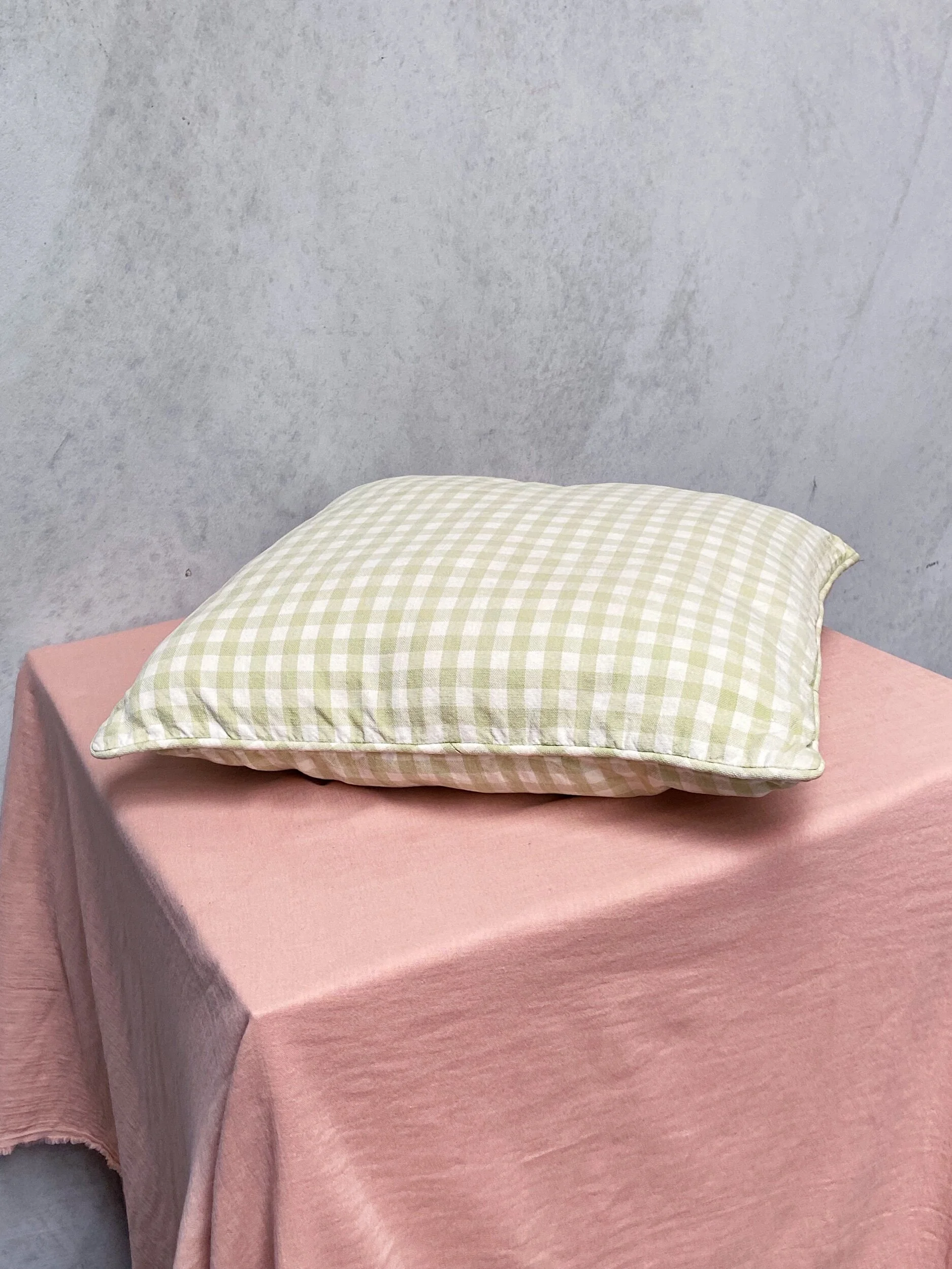 7B486FF6-4803-4A51-93B8-838E497229B5