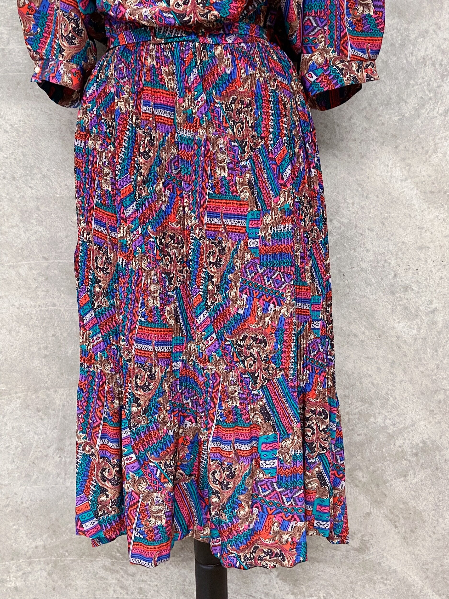 B2AB34A8-D945-4D53-9834-383A2D019800