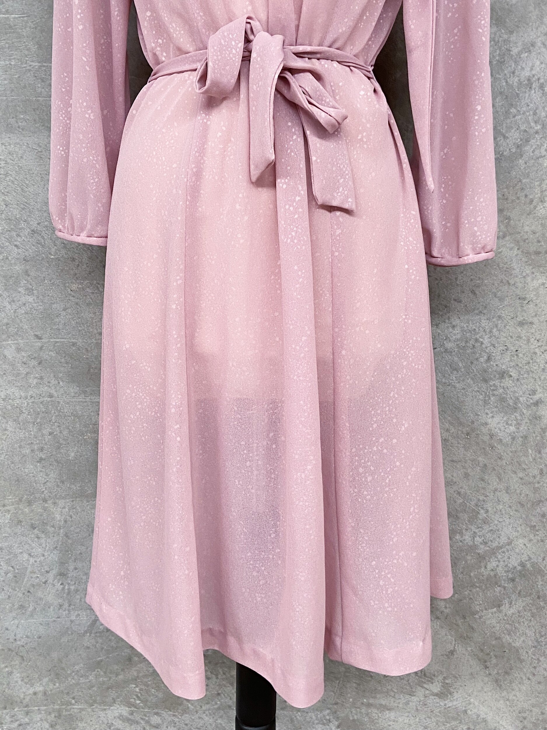 B8AD5561-7828-47EB-9578-78D5DEFBF597