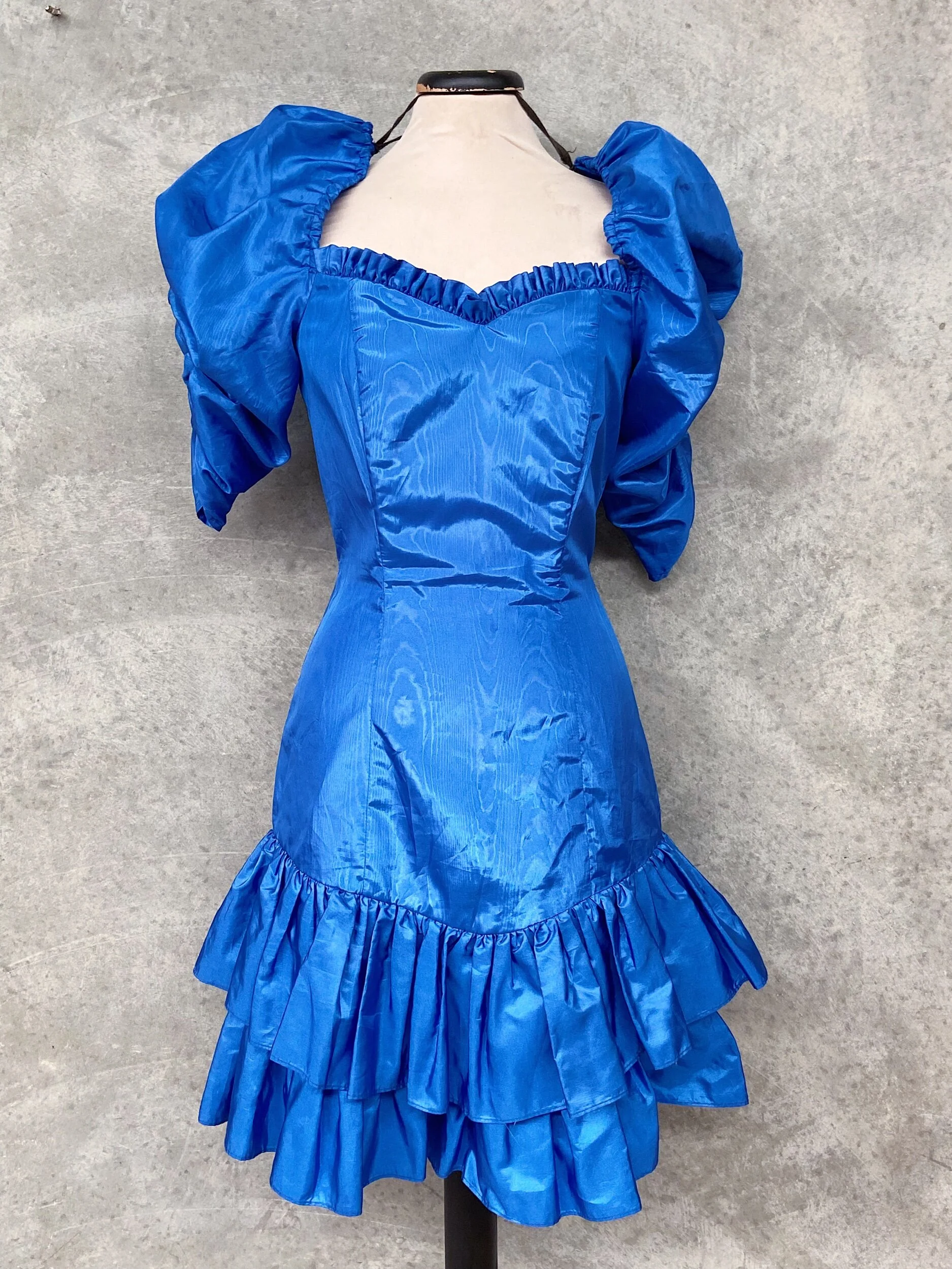 BAE32CFB-6497-41C5-B065-33DC57182E7A