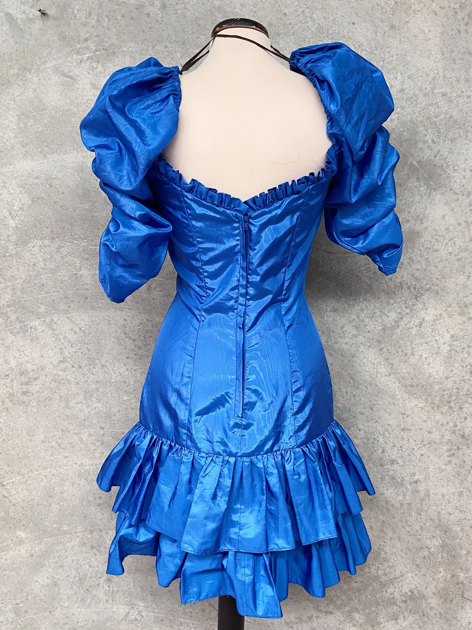 1CF56BAA-63AC-470C-91C0-2D2DA13F46D1