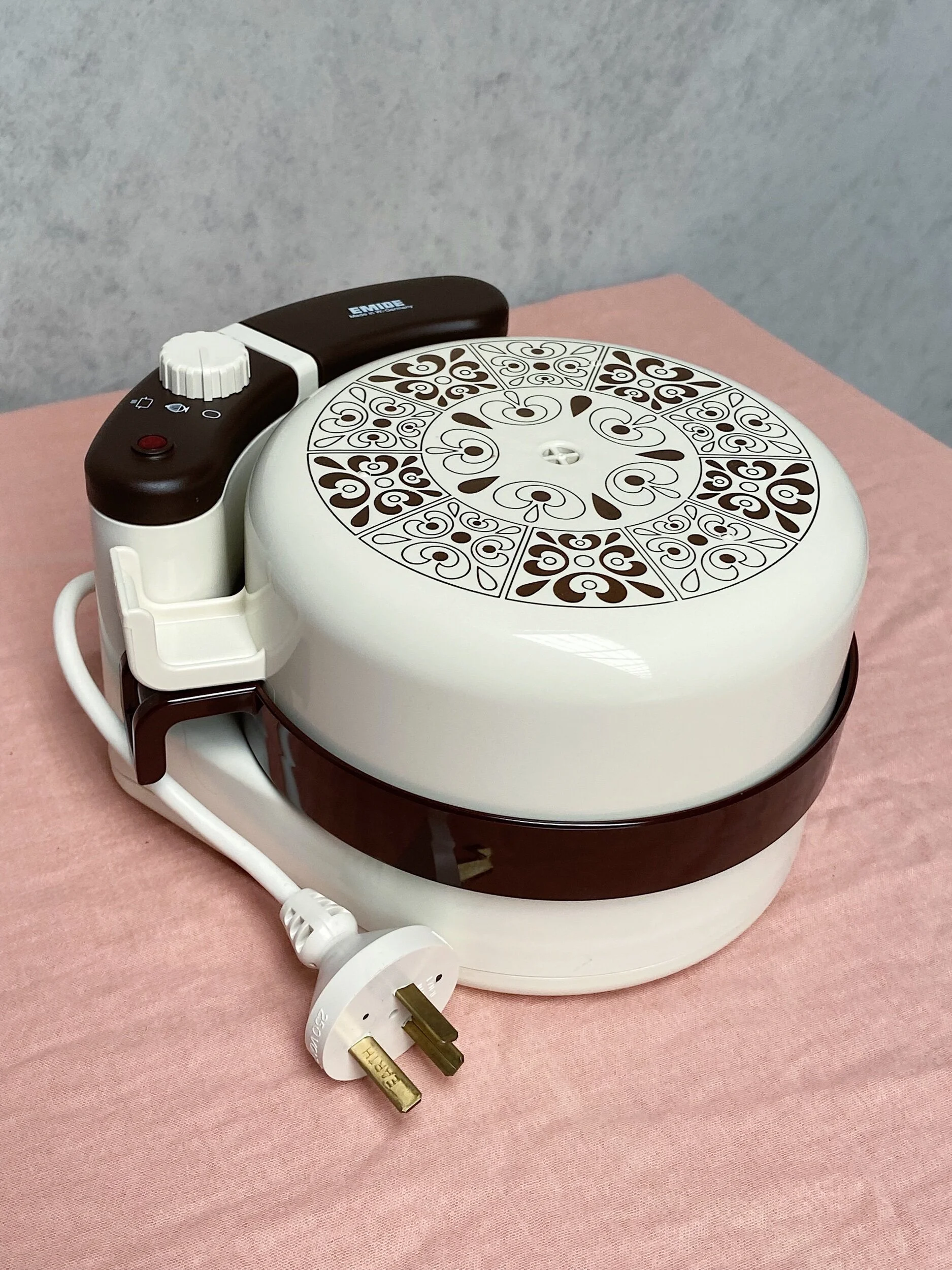 EAED2065-D5D6-4210-B97E-E72838F784F4