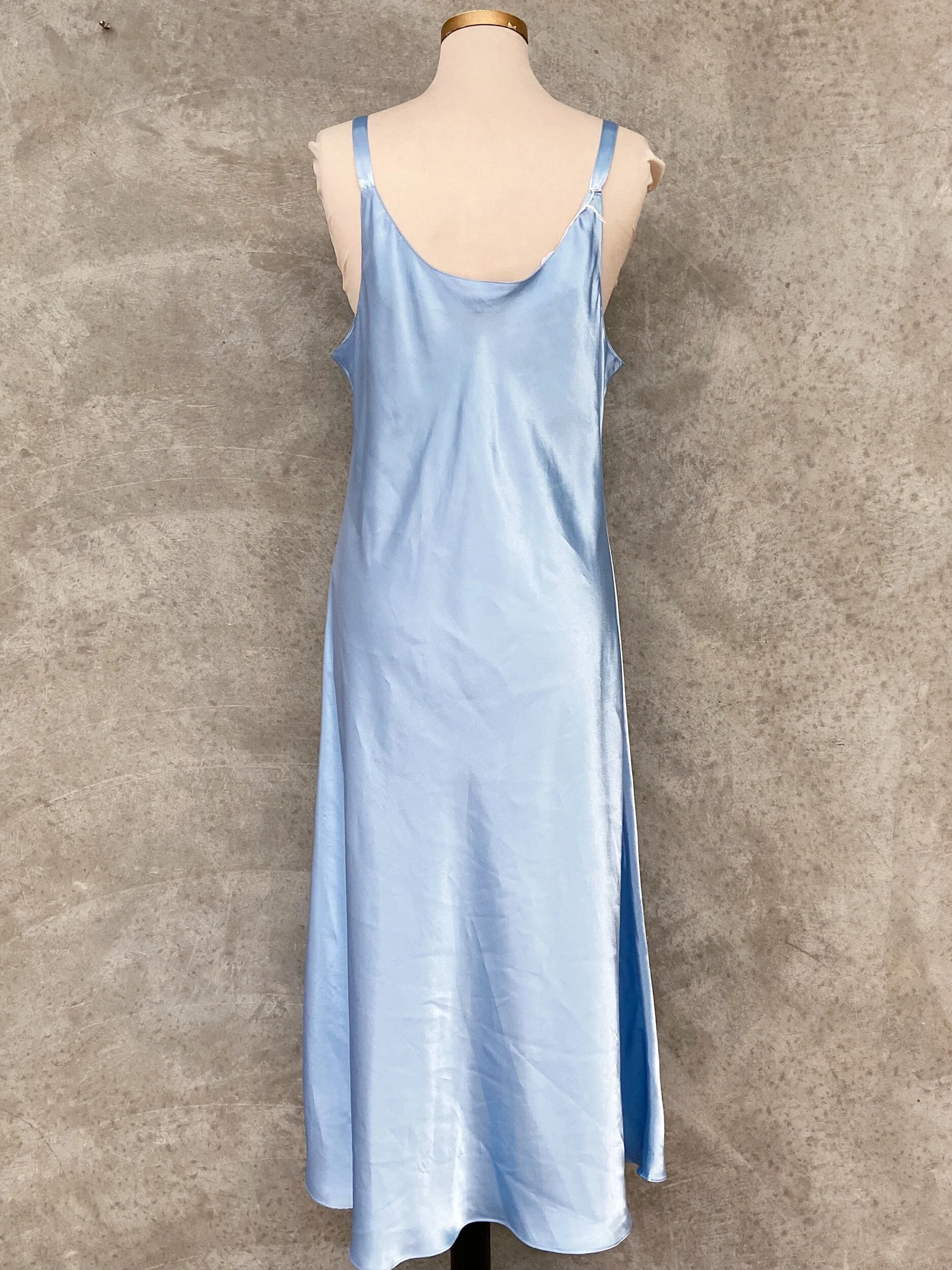 C1315BAC-47C8-4DA4-81B4-804943F12A8F